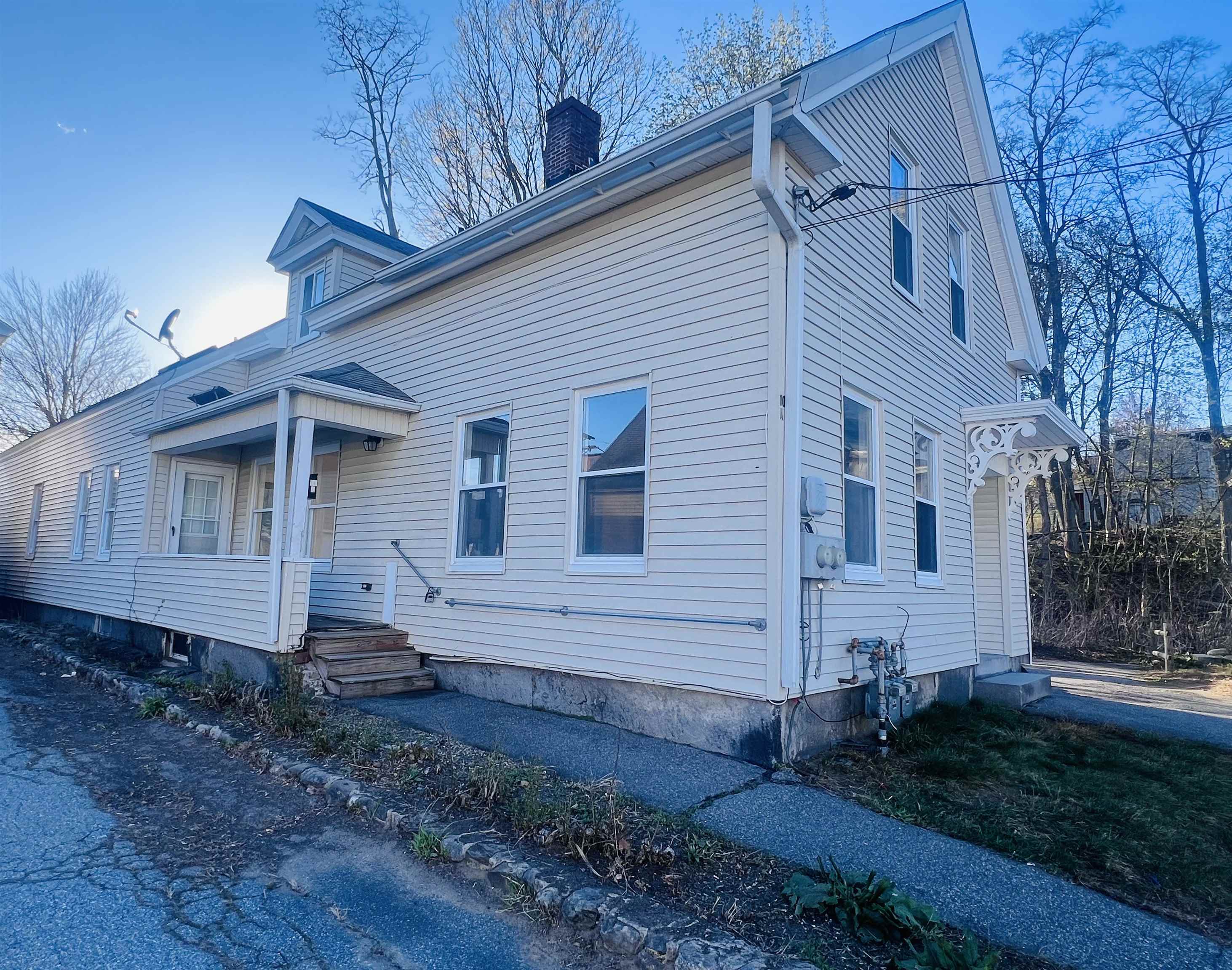 10 Green St, Nashua, NH 03064