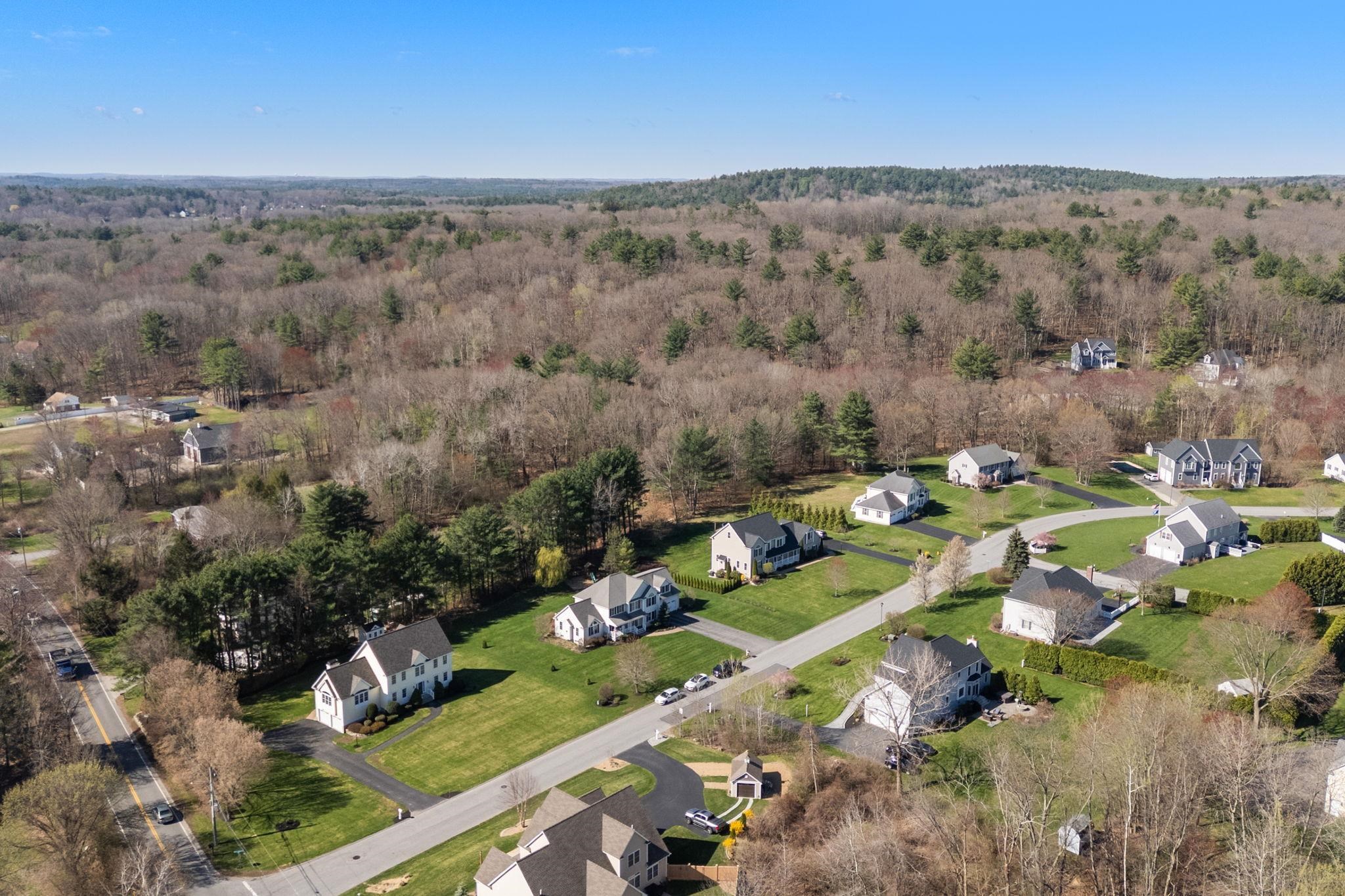 1 Silver Brook St, Salem, NH 03079