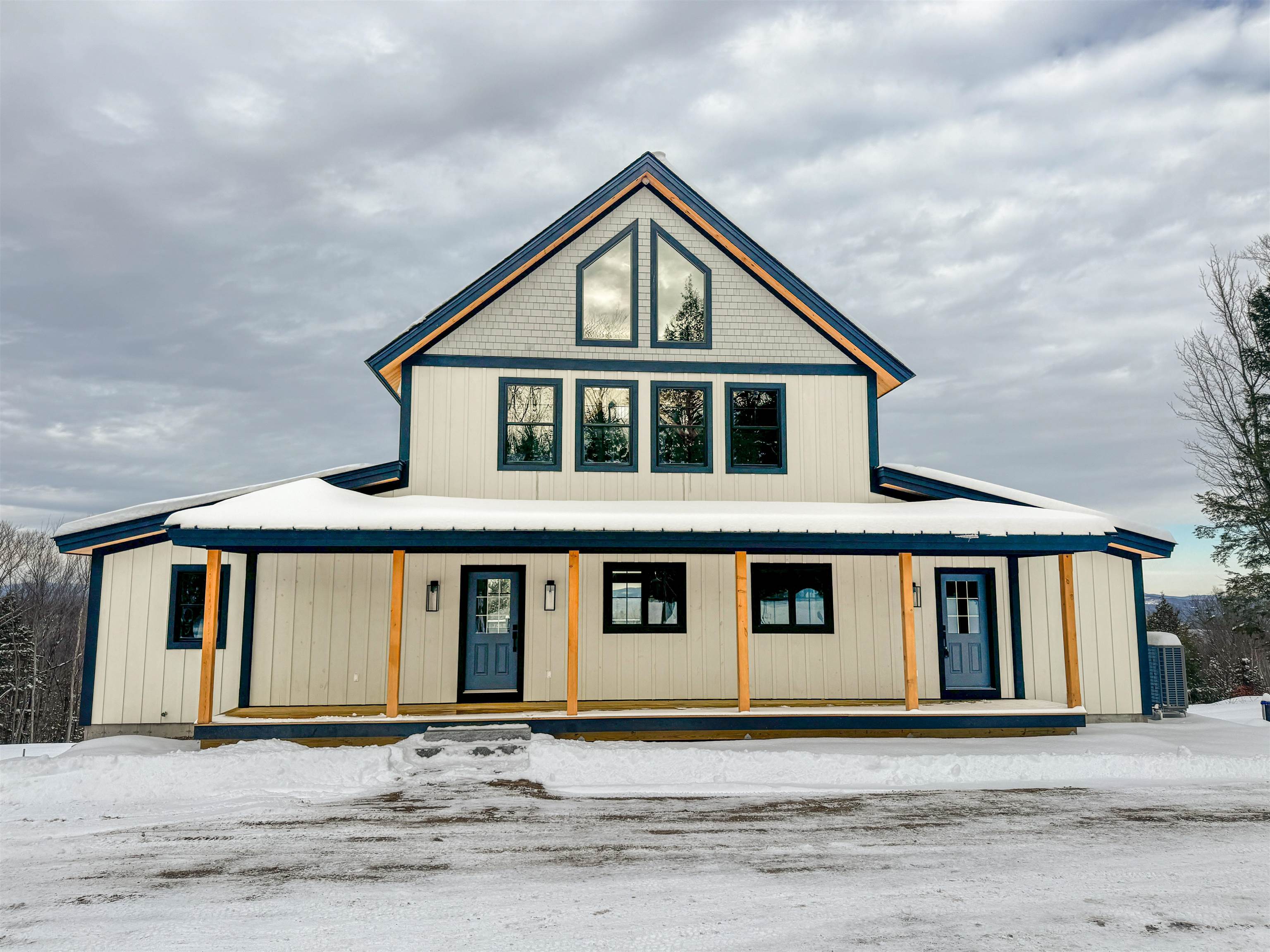 19 Passaconway Rd, Ossipee, NH 03814