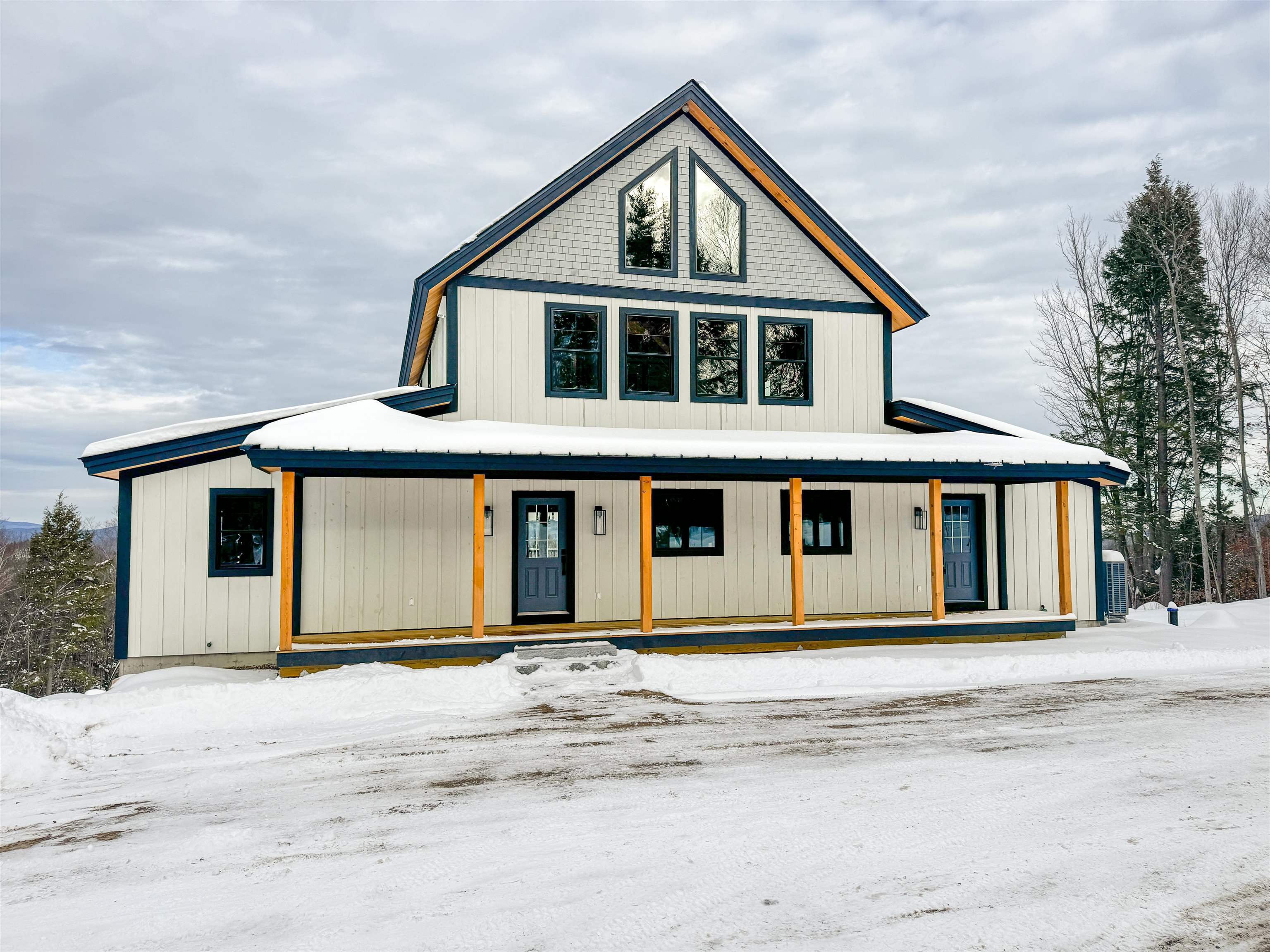 19 Passaconway Rd, Ossipee, NH 03814