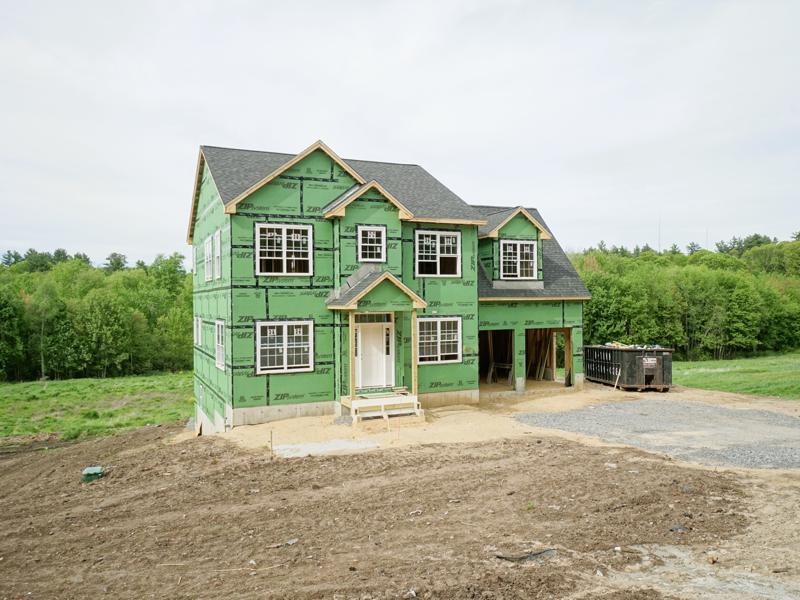 78 Island Pond Rd, Derry, NH 03038