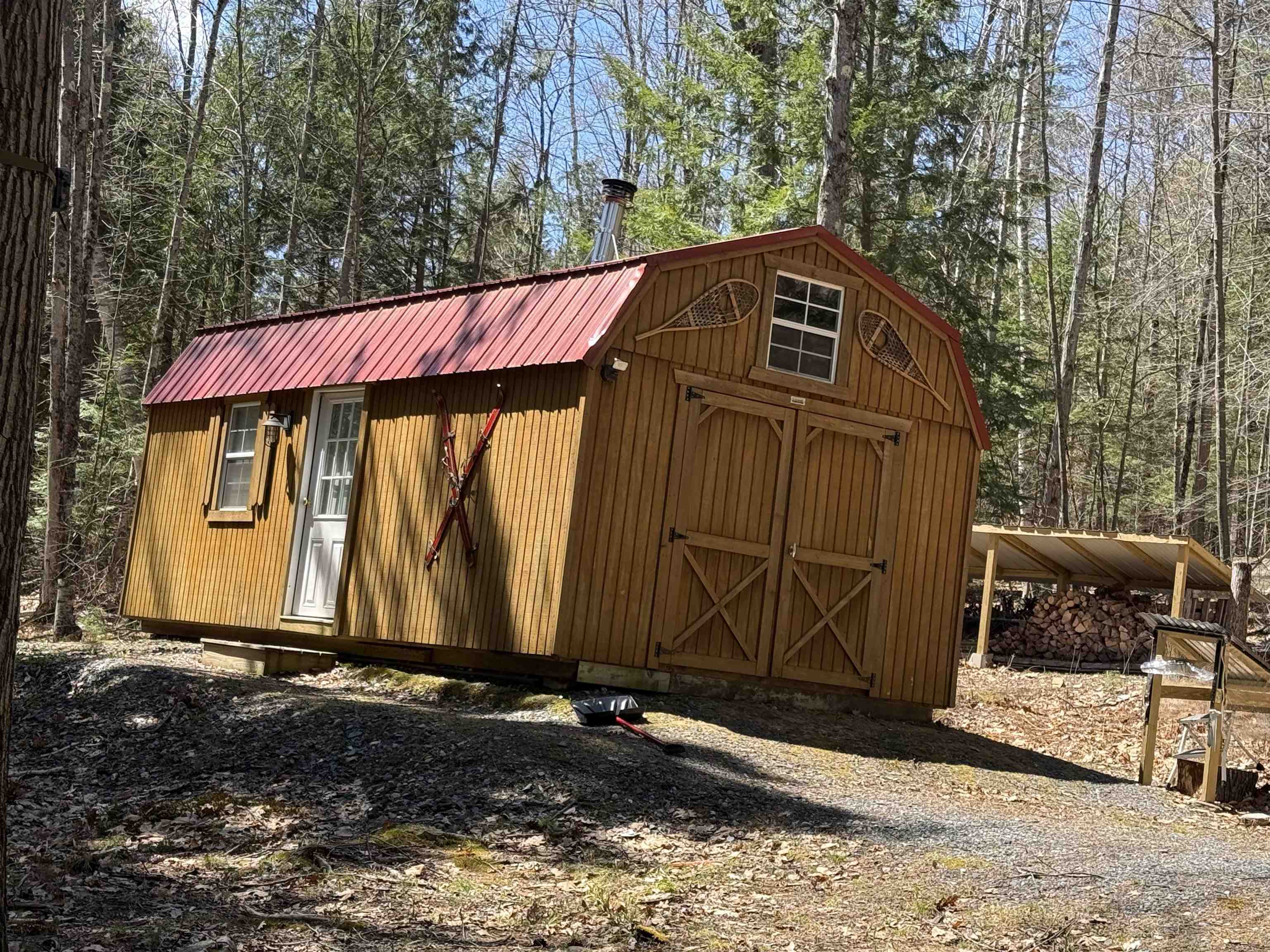 142 E Green Mountain Rd, Claremont, NH 03743