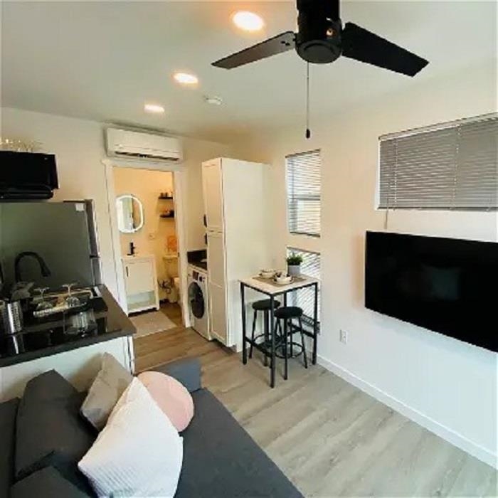 142 E Green Mountain Rd, Claremont, NH 03743