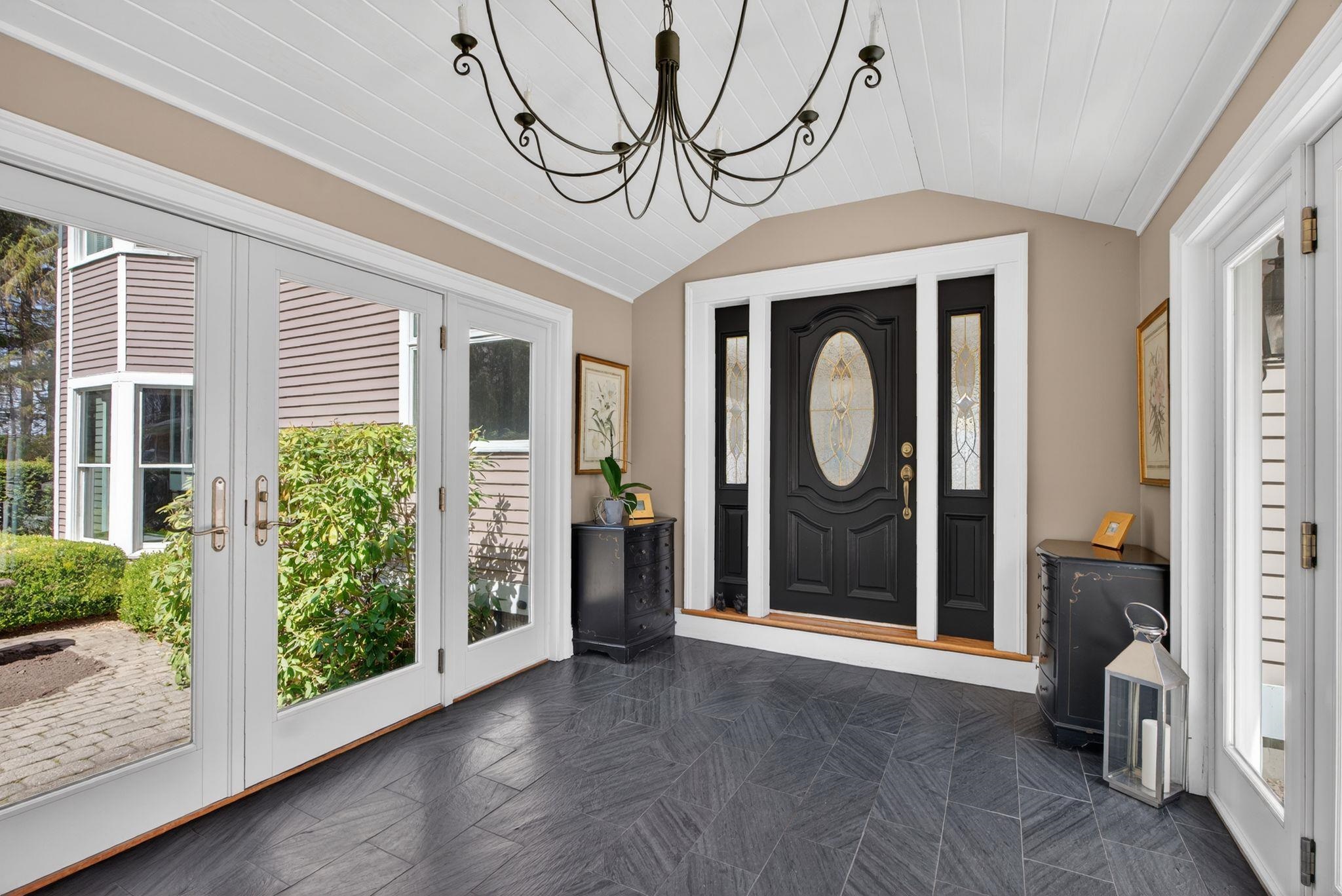 6 Wildwood Ln, Rye, NH 03870