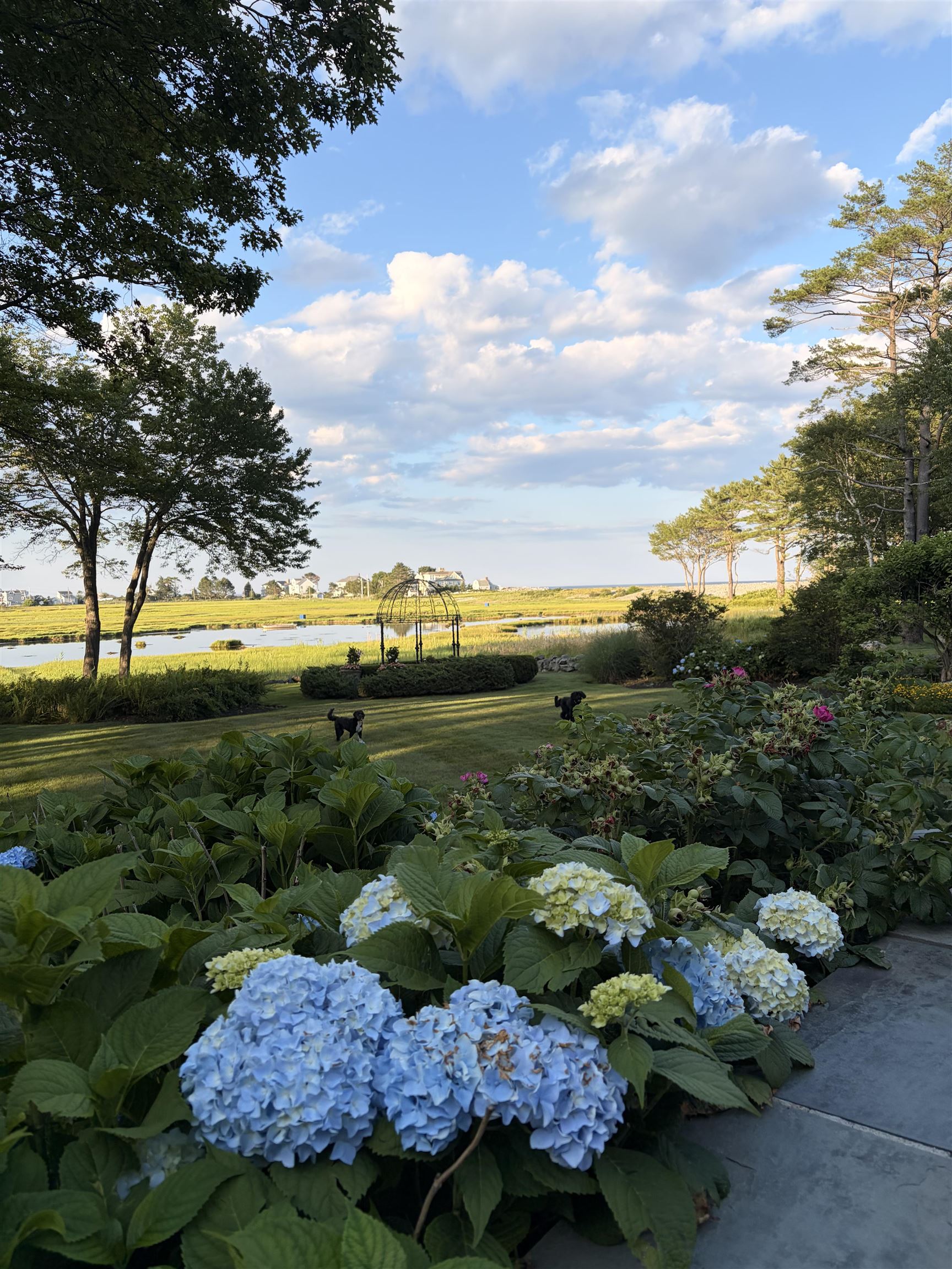 6 Wildwood Ln, Rye, NH 03870