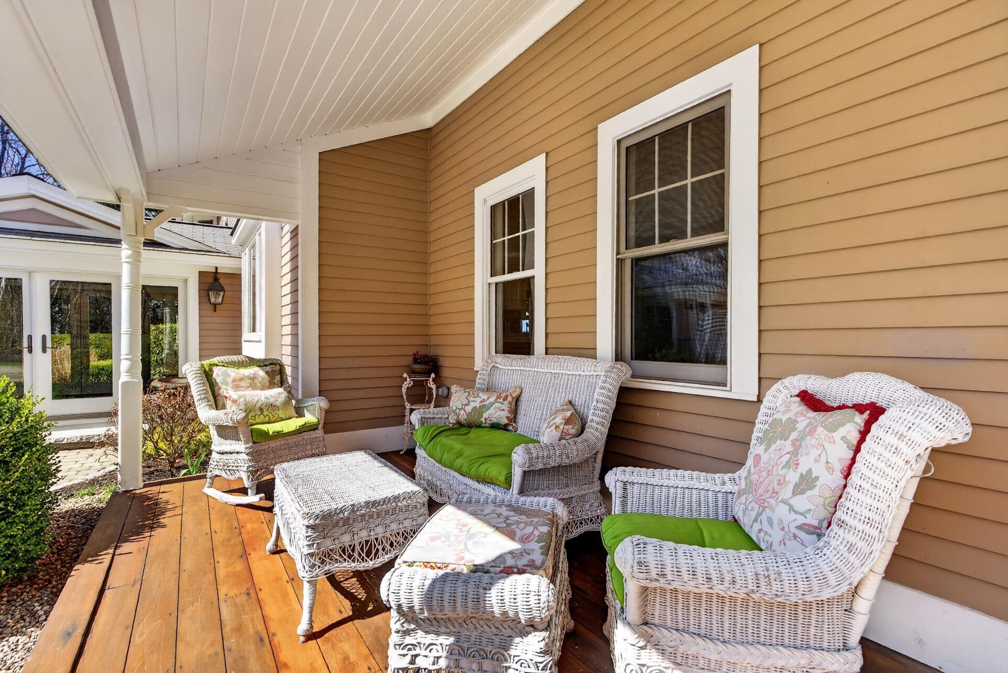 6 Wildwood Ln, Rye, NH 03870