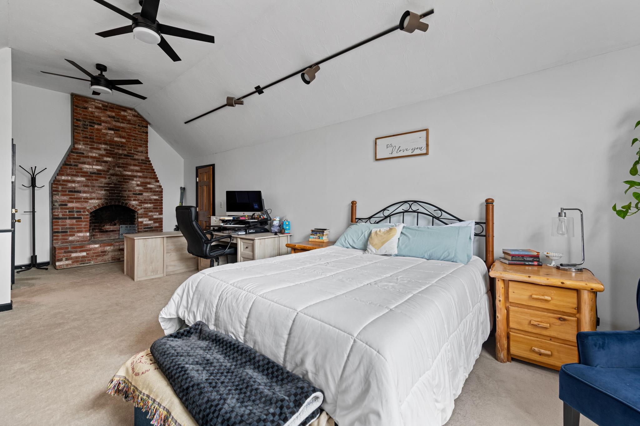 1294 New Hampshire Route 175 Rd, Campton, NH 03223