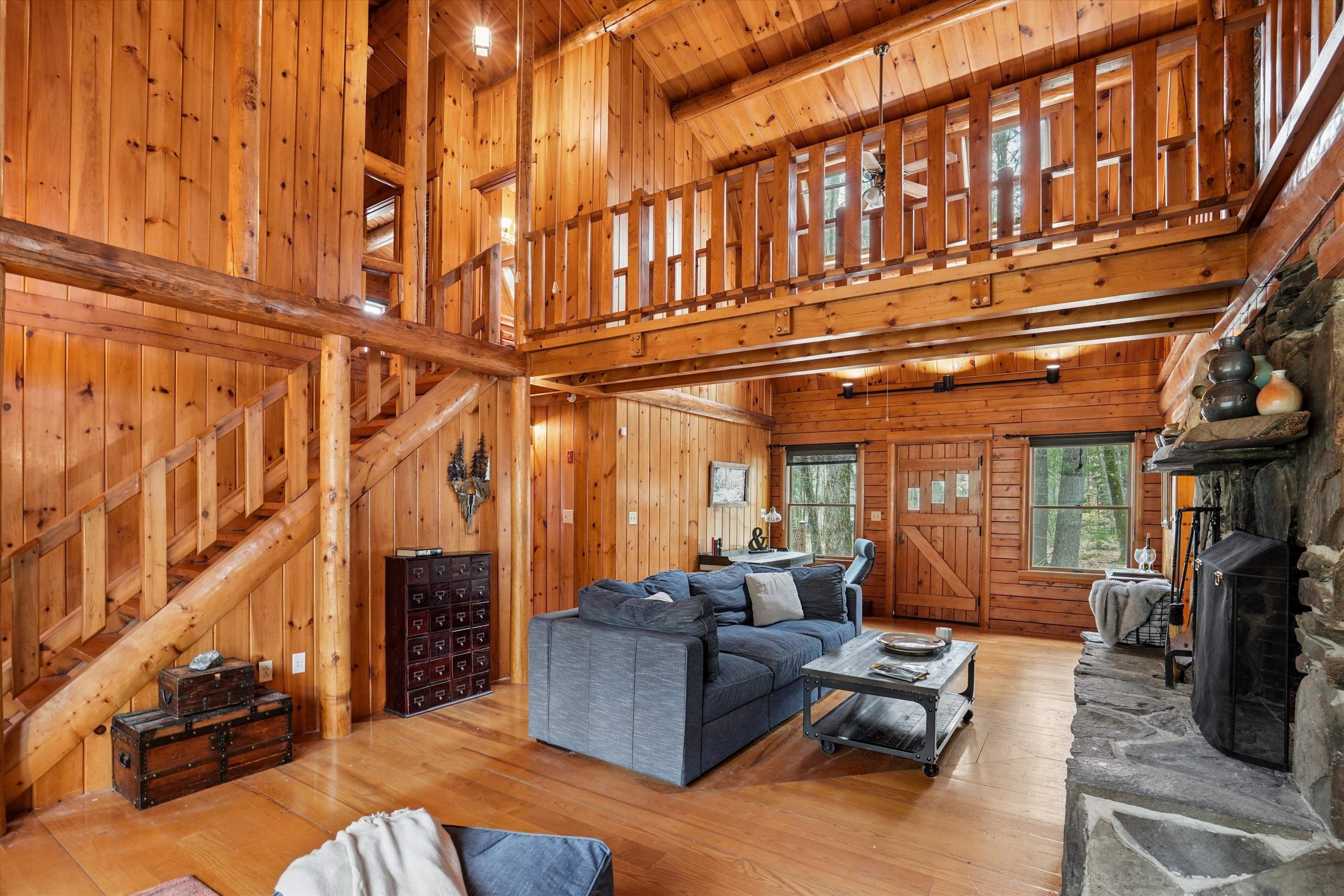 370 Mccurdy Rd, New Boston, NH 03070