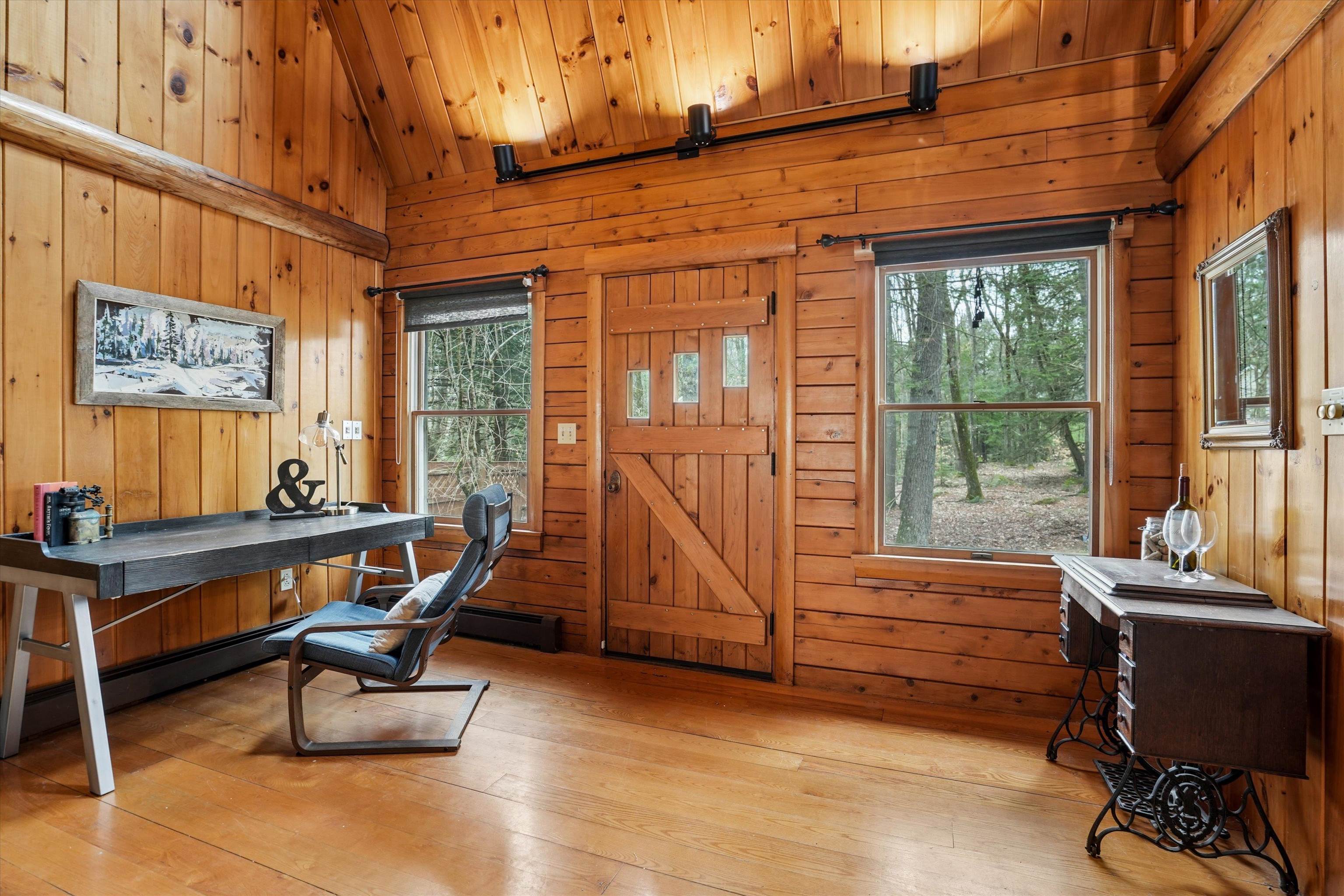 370 Mccurdy Rd, New Boston, NH 03070