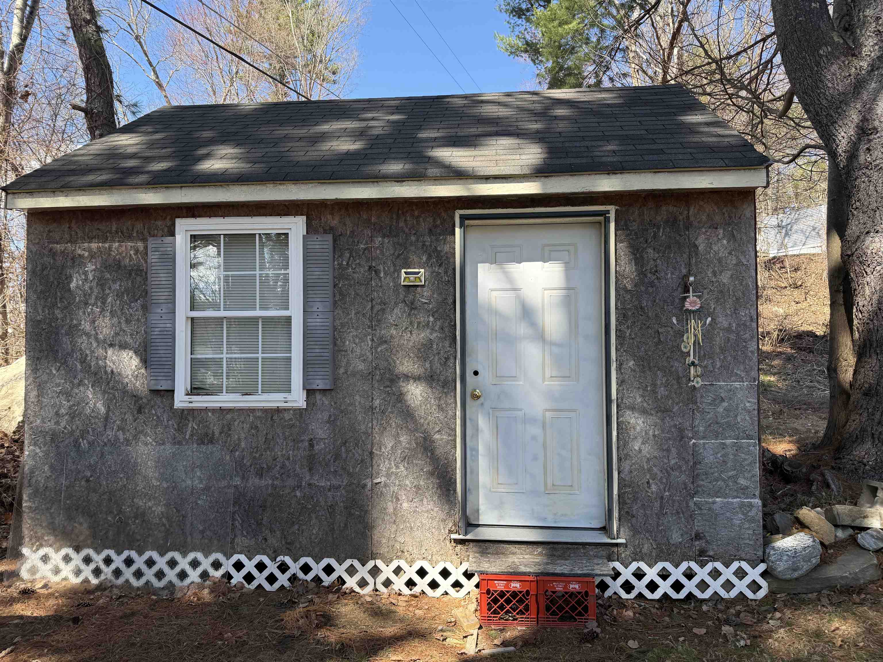 22 Wayne Dr, Derry, NH 03038