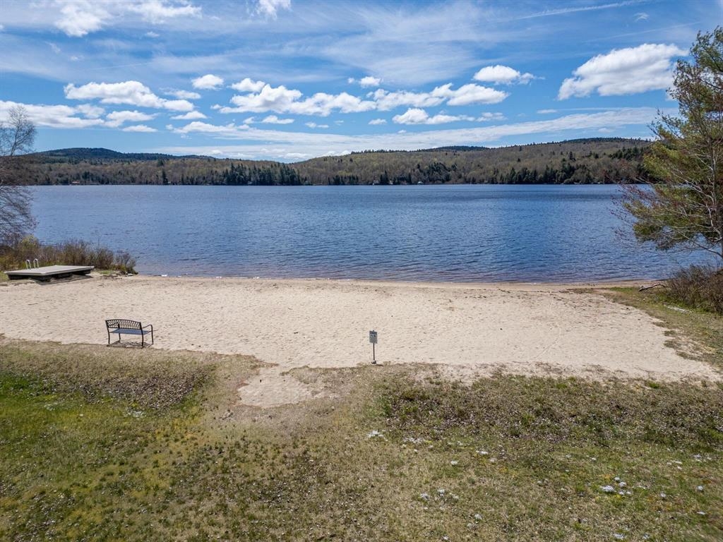 Association Beach 25099330