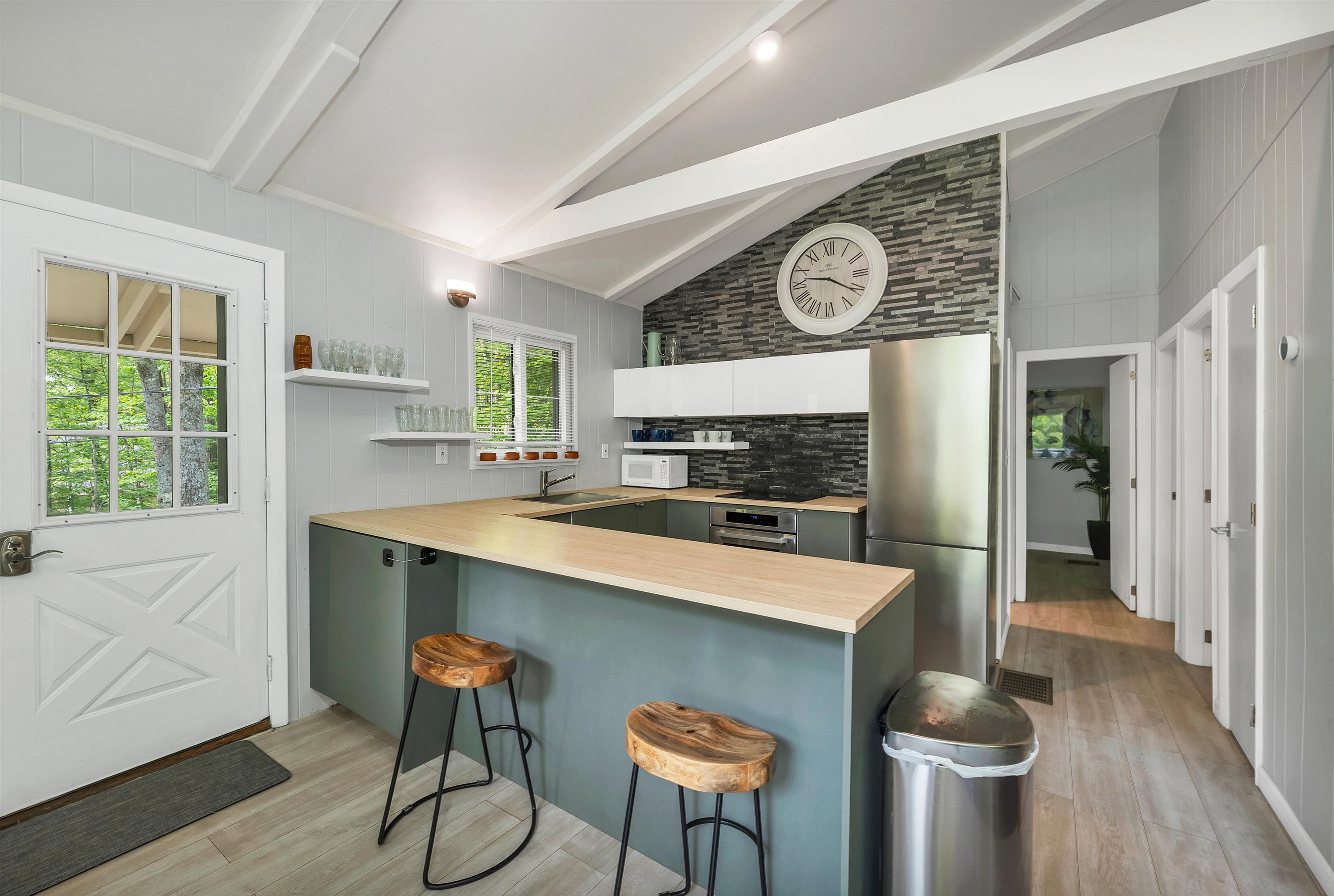 8 Little Shore Dr, Madison, NH 03849