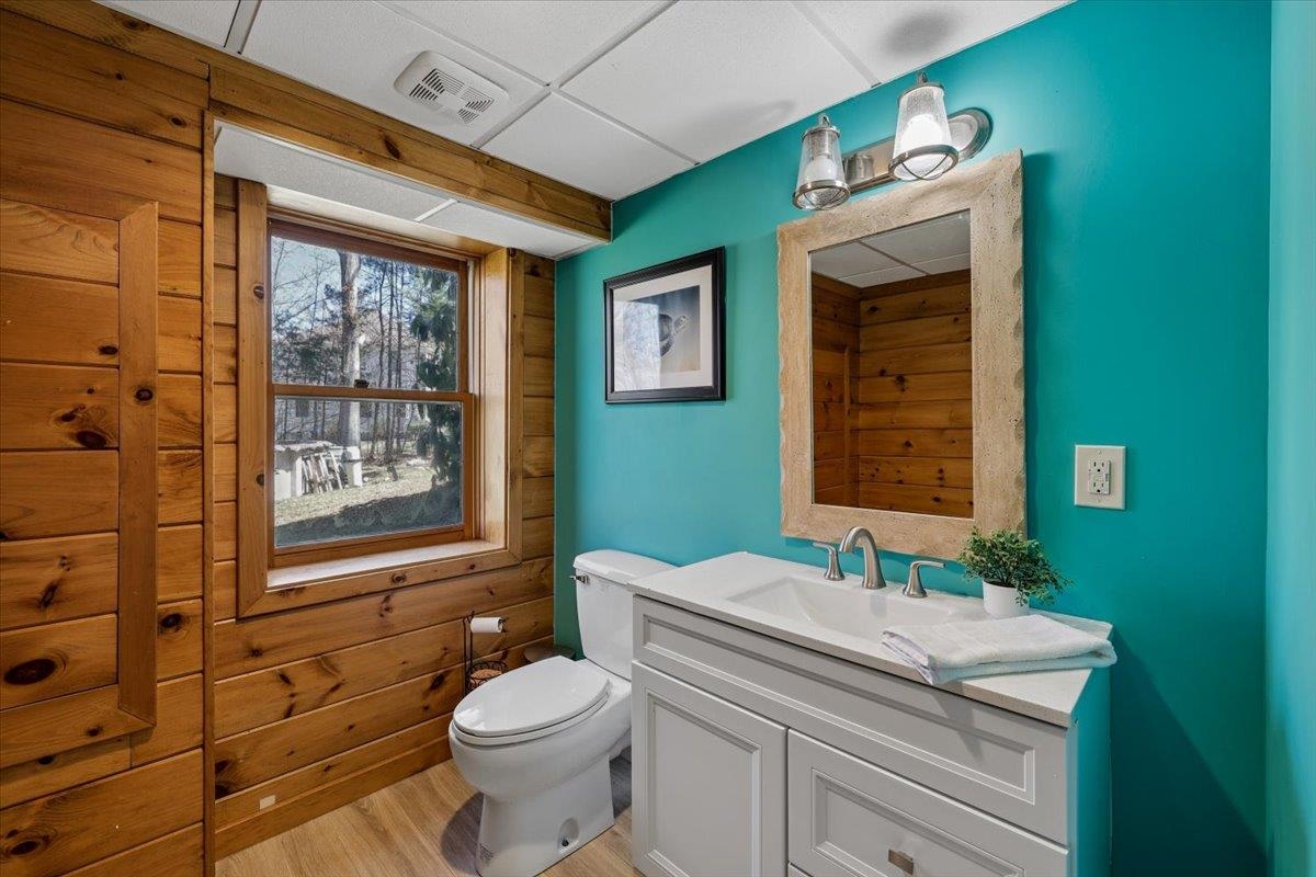 31 Boxwood Rd, Bedford, NH 03110