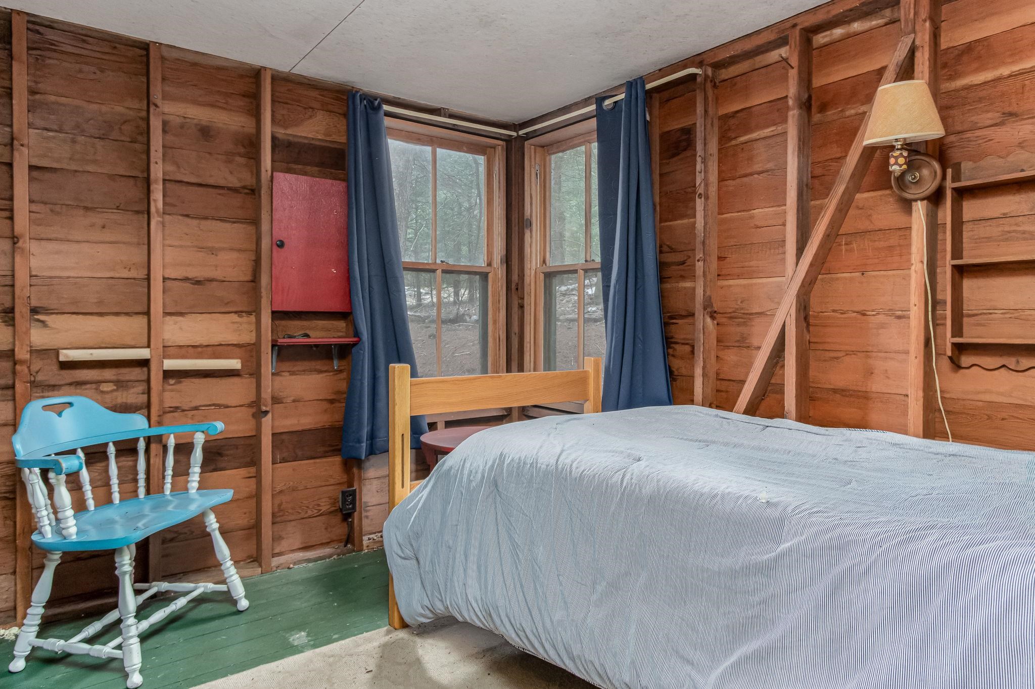 Small Bedroom