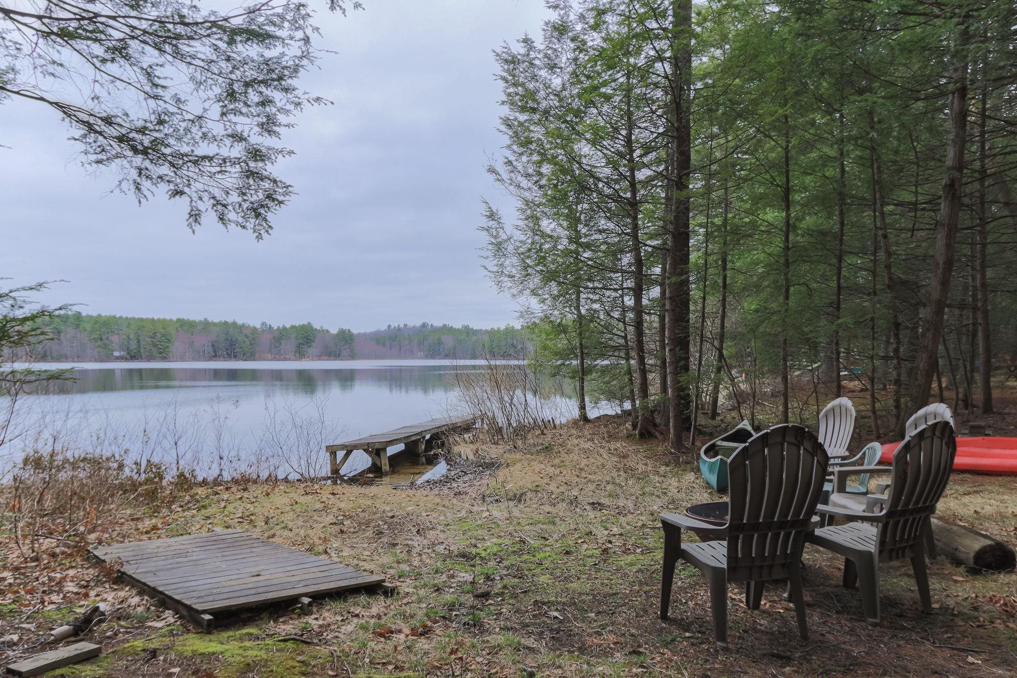 Picturesque waterfront view!