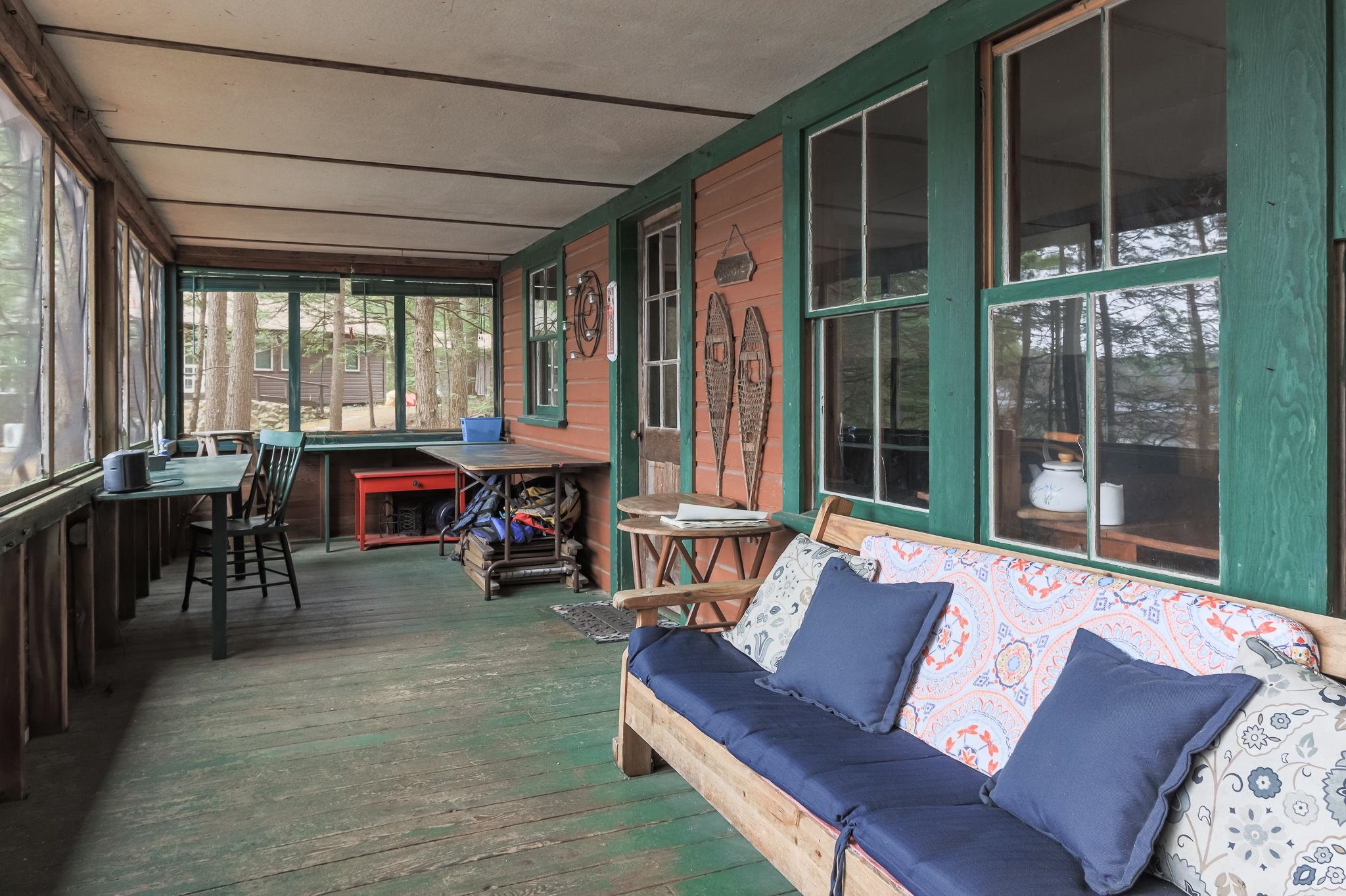 153 Scoby Wood Ln, Francestown, NH 03043