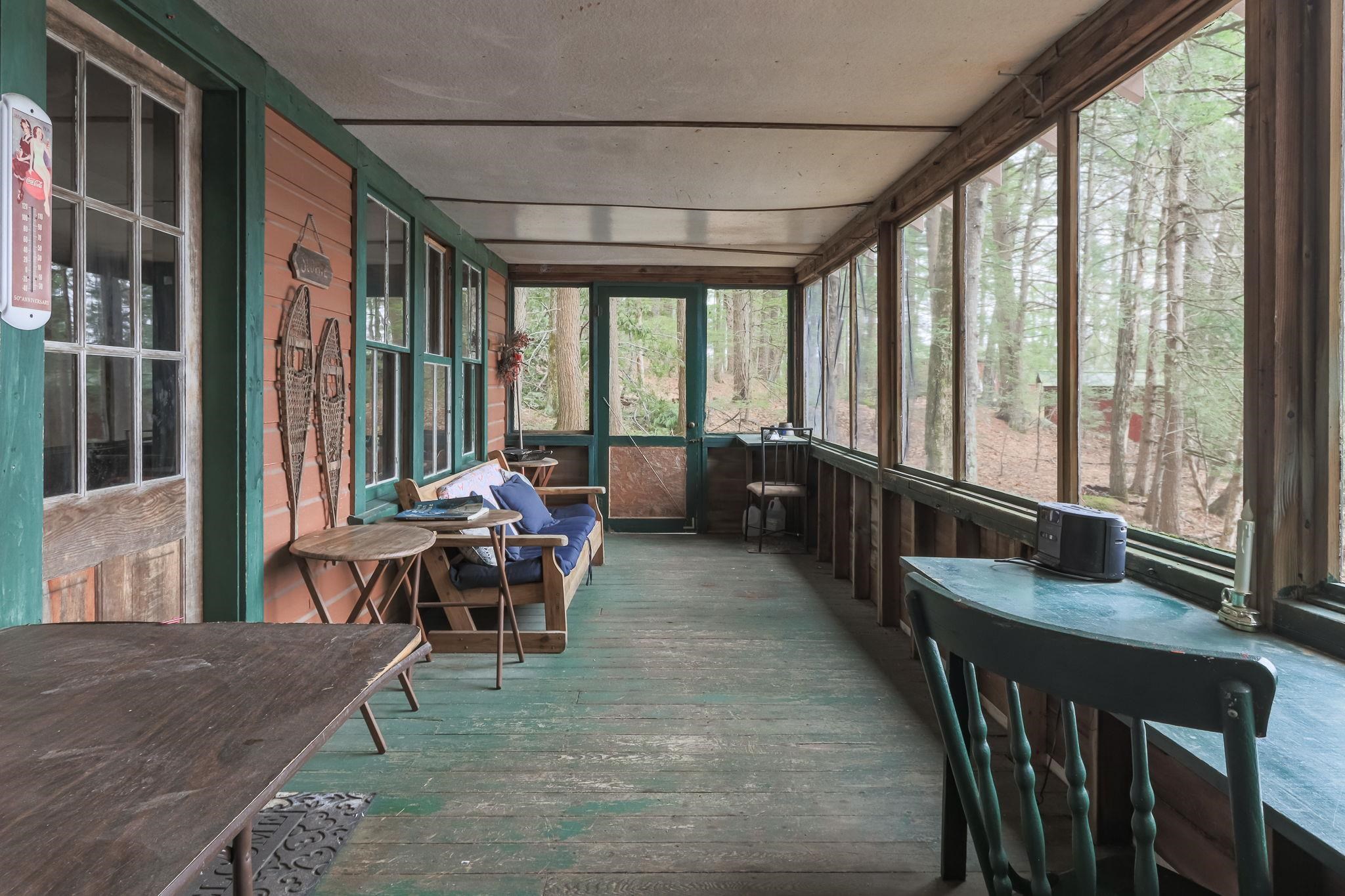 153 Scoby Wood Ln, Francestown, NH 03043