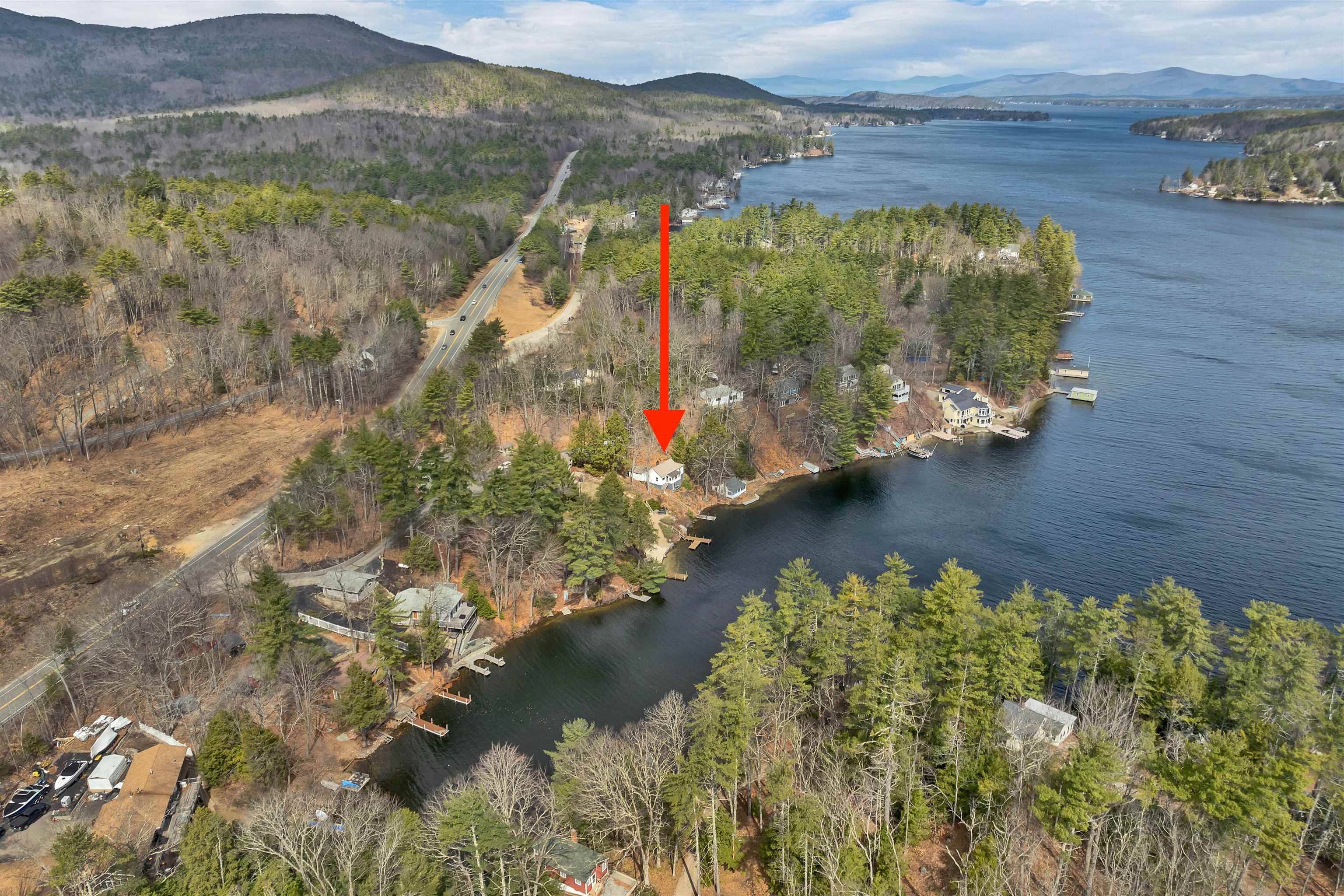 20 Boat Cove Rd, Alton, NH 03810