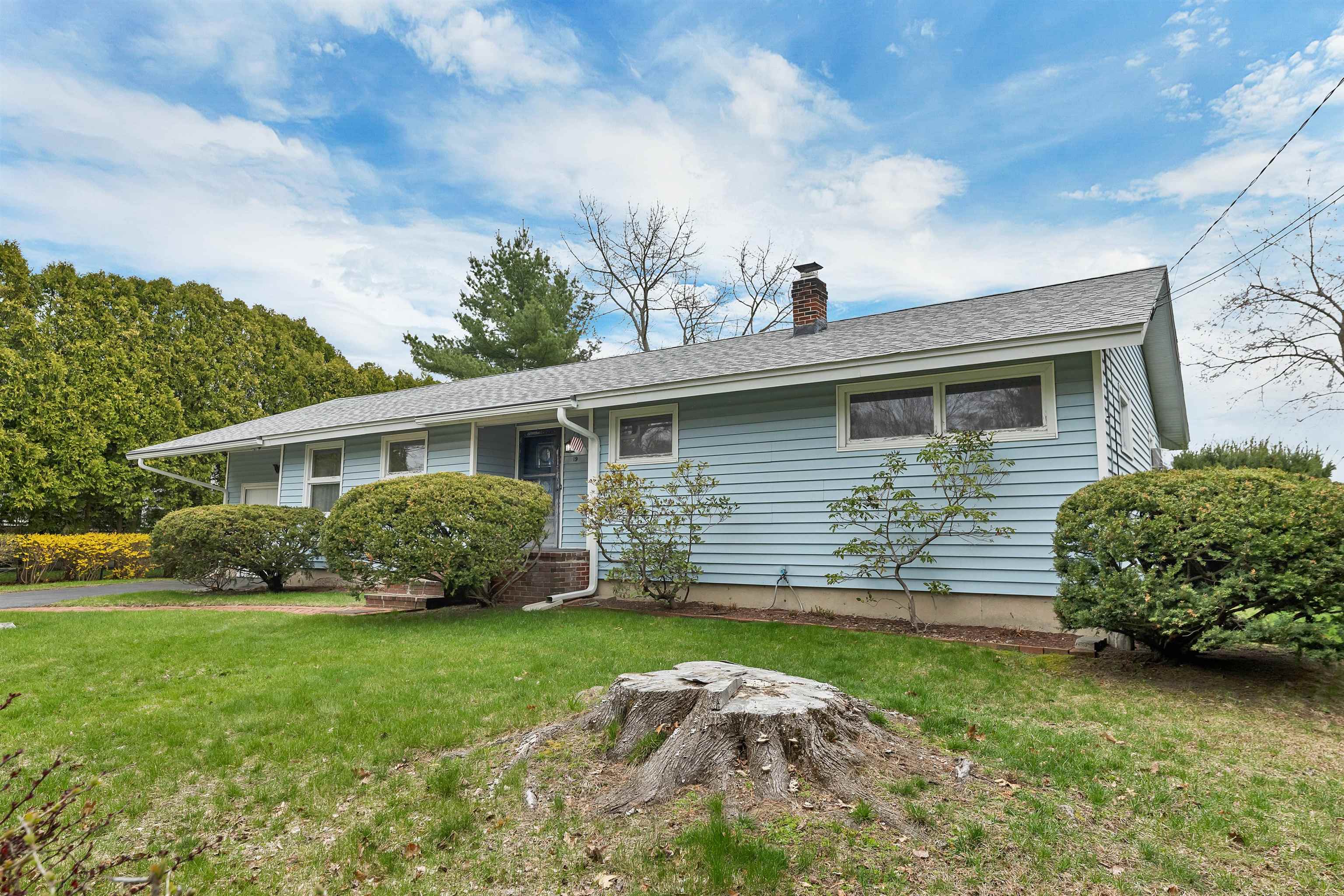 19 Cote Dr, Dover, NH 03820