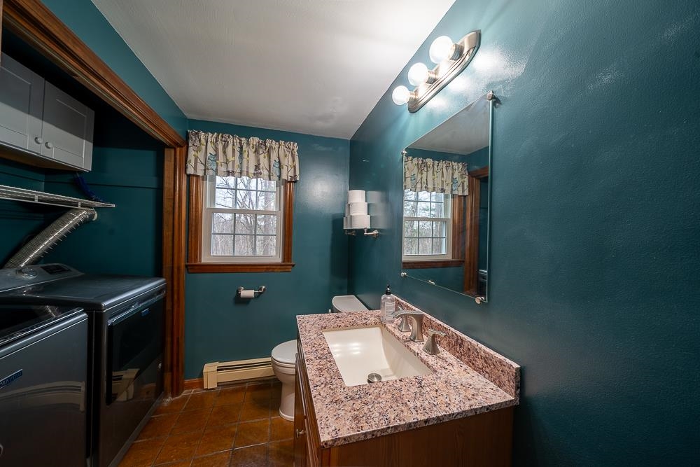 6 Hubbard Hill Rd, Derry, NH 03038