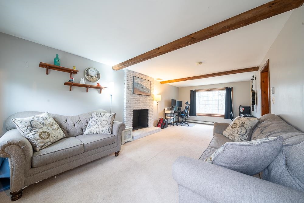 6 Hubbard Hill Rd, Derry, NH 03038