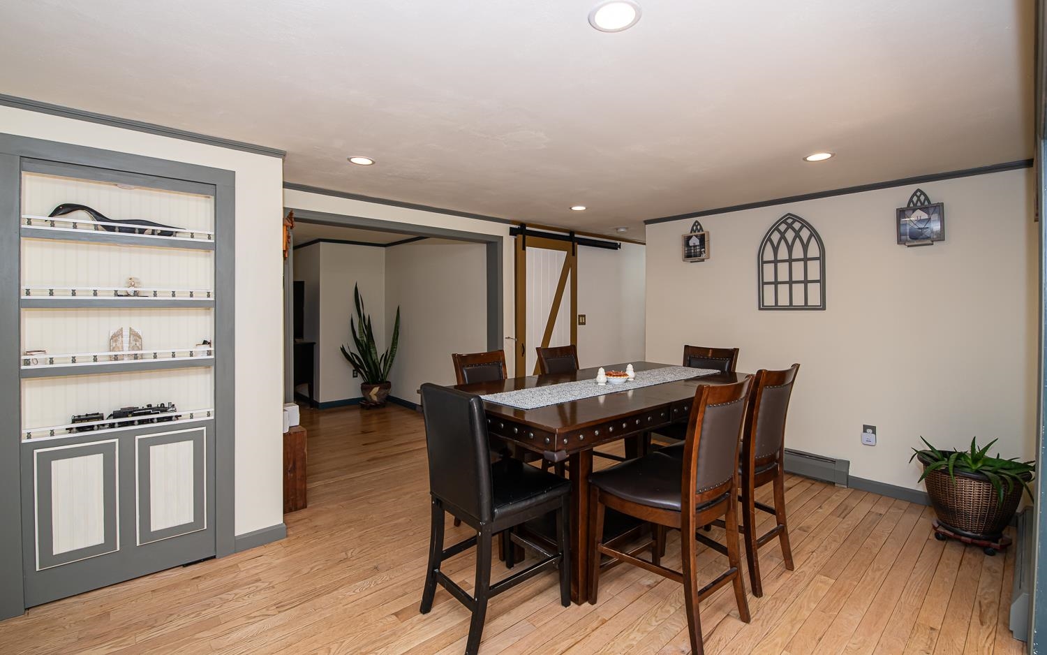 6 Ridge Rd, Deerfield, NH 03037