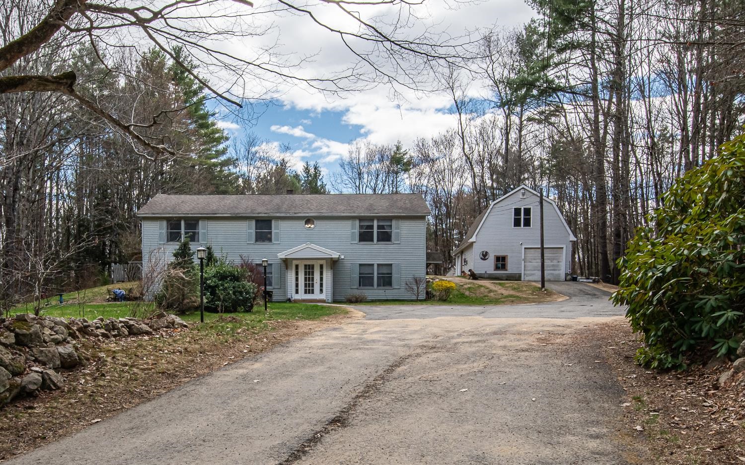 6 Ridge Rd, Deerfield, NH 03037