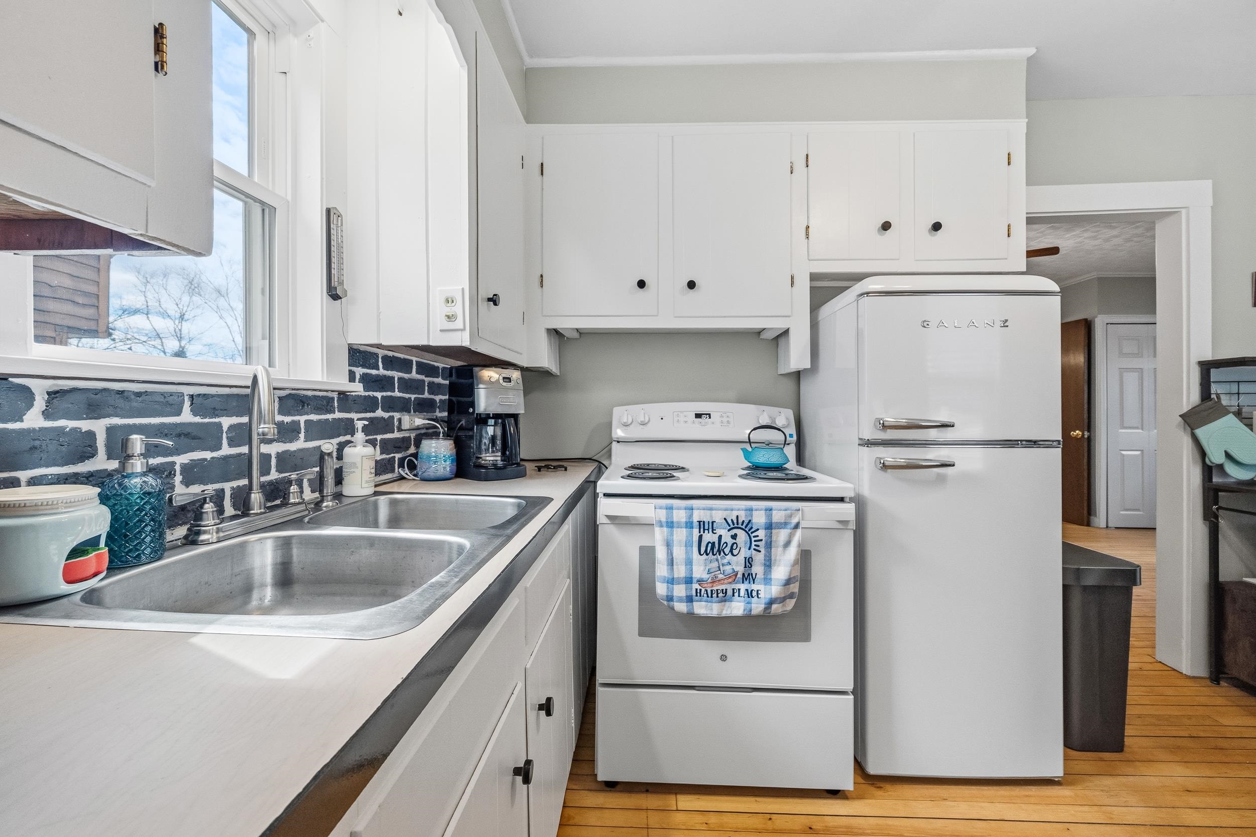 134 Cedar Pond Dr, Milan, NH 03588