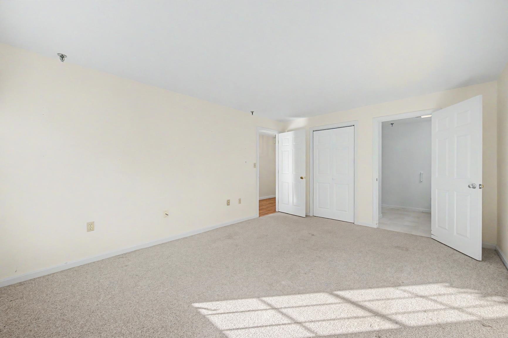 332 Parkside Rd, New London, NH 03257