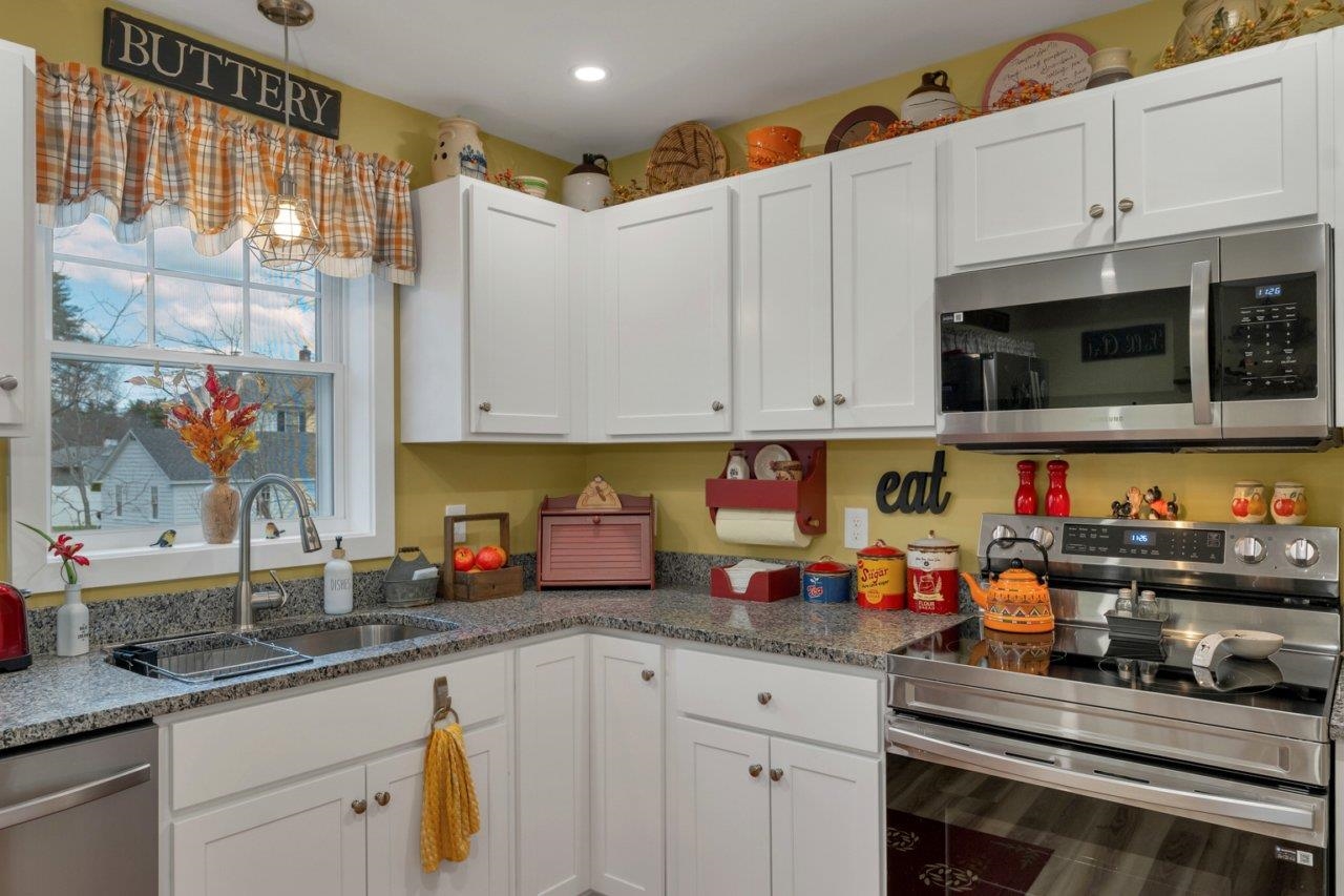 10-C Wentworth Ln, Barrington, NH 03825