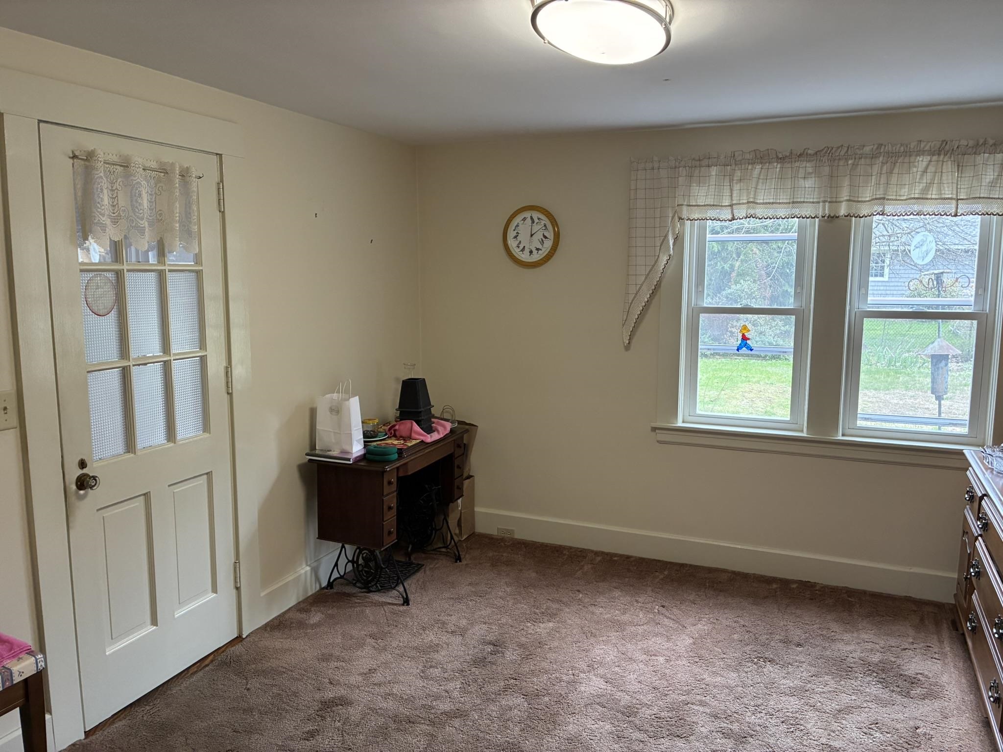 123 Bradford Rd, Keene, NH 03431