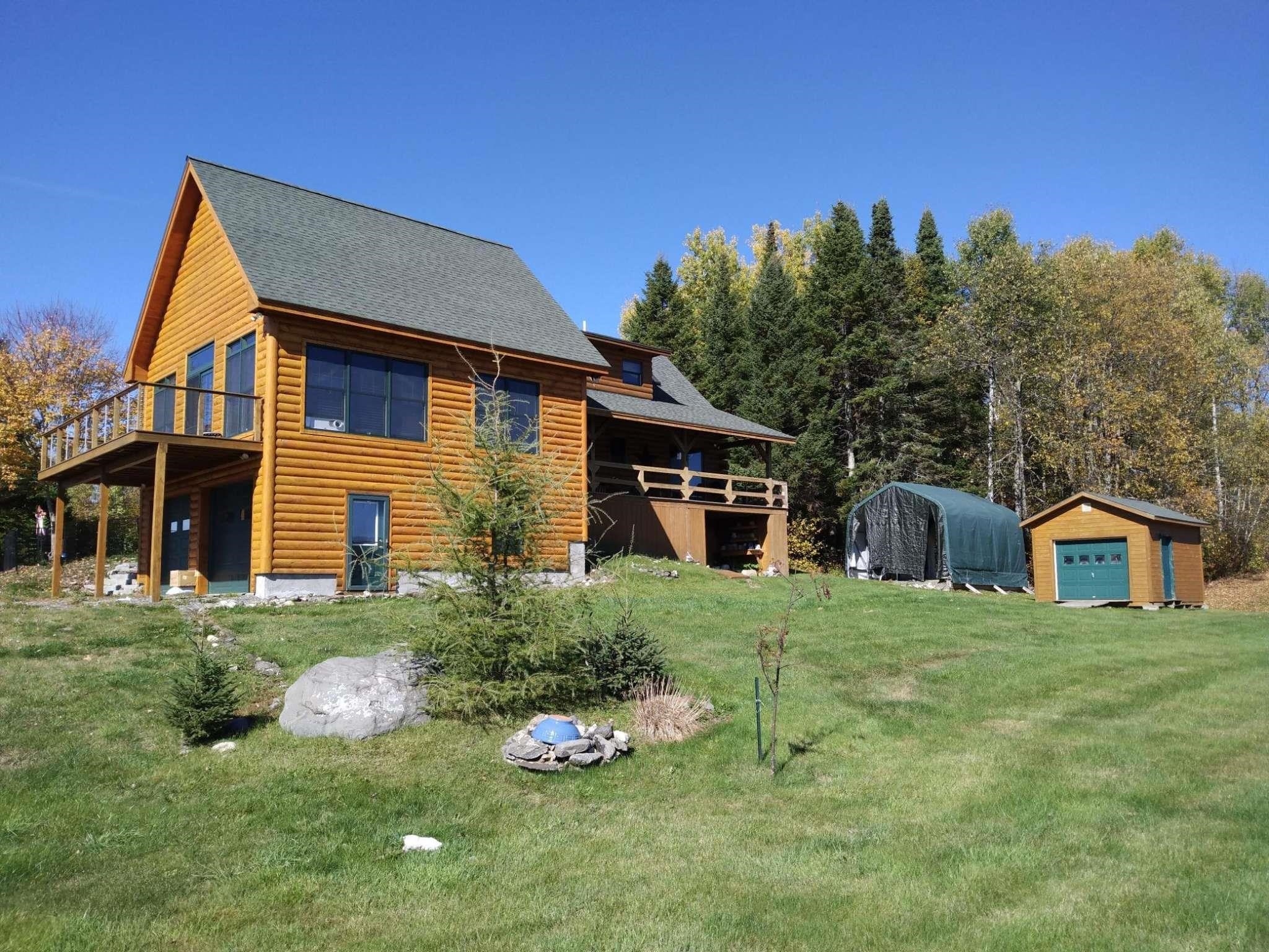 130 Old Barn Rd, Clarksville, NH 03592