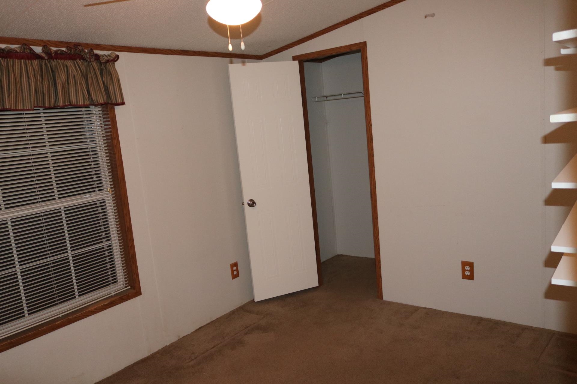 239 Bog Rd, Hillsborough, NH 03244