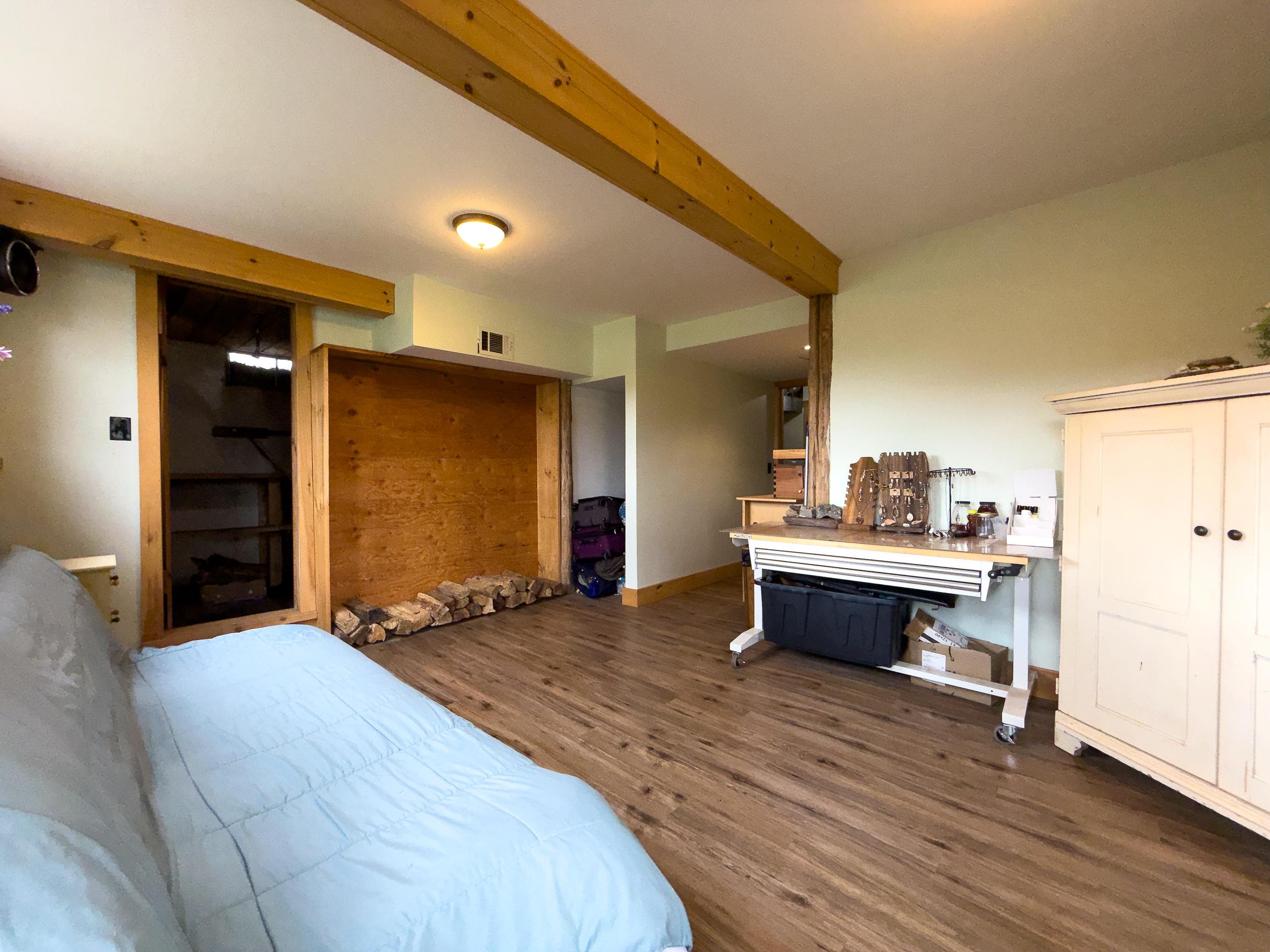 10 Duval Rd, Dalton, NH 03598