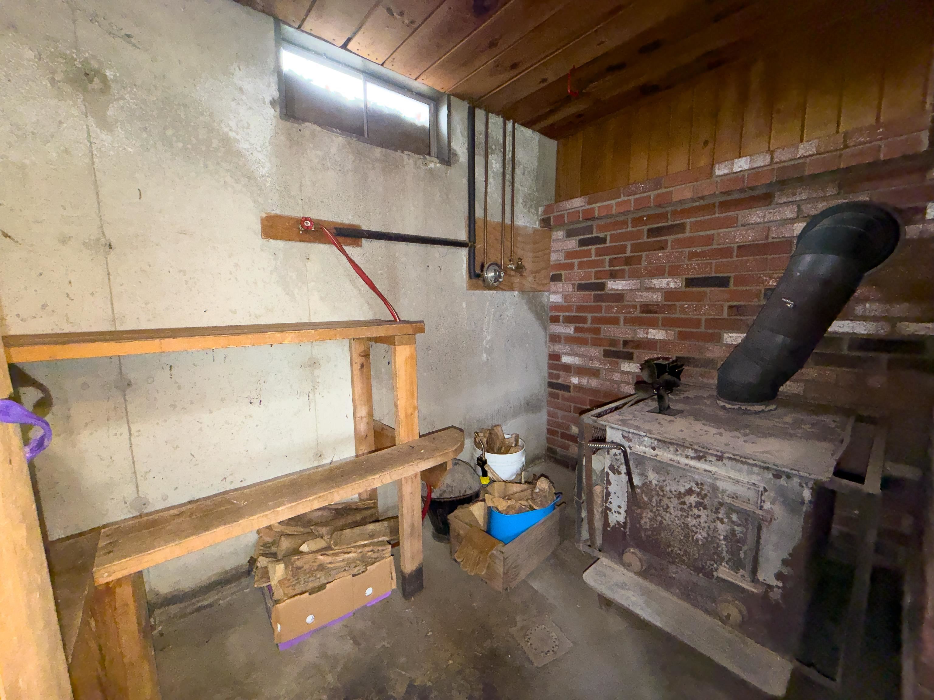 10 Duval Rd, Dalton, NH 03598