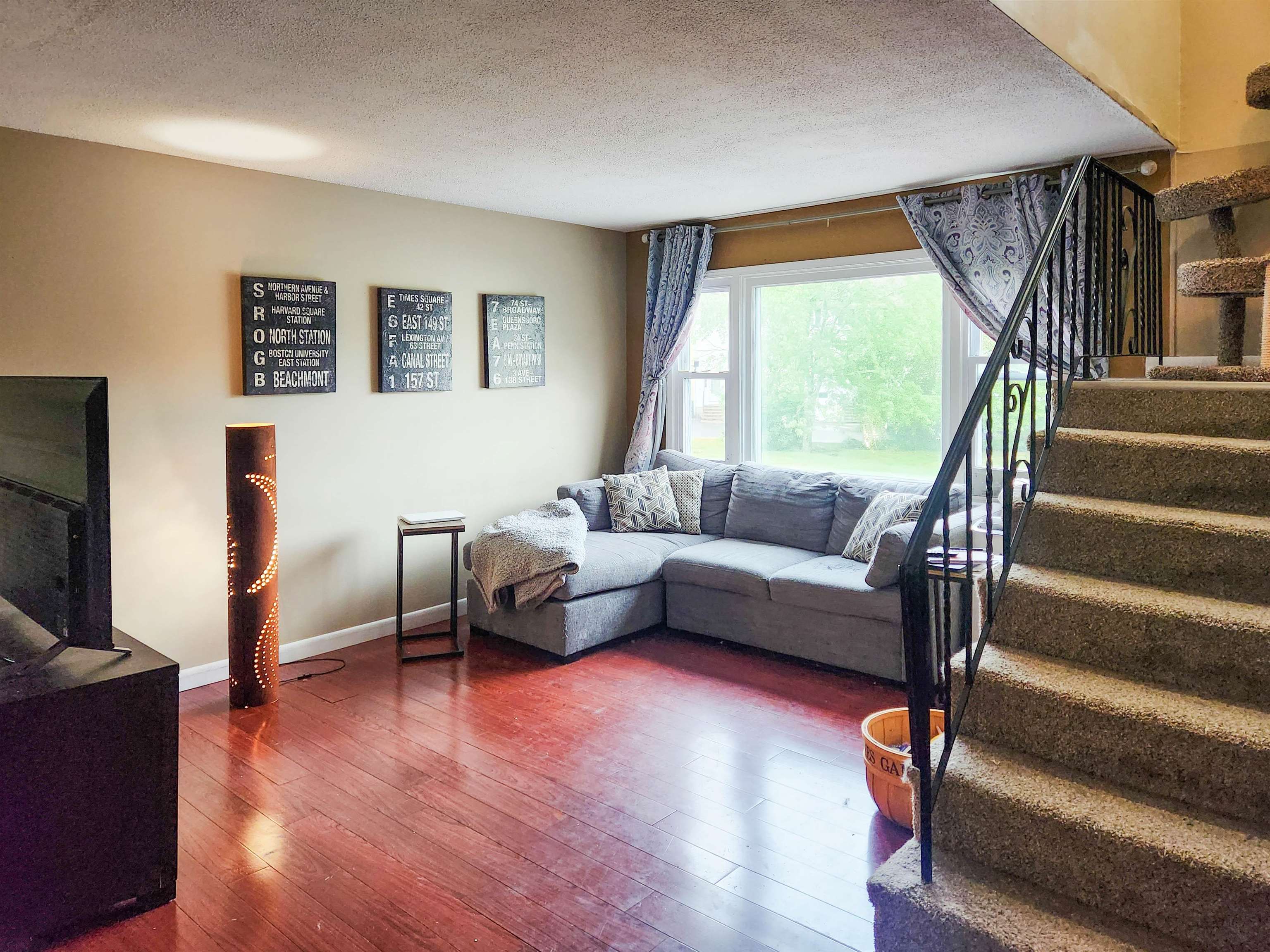 7 Pine Isle Dr, Derry, NH 03038