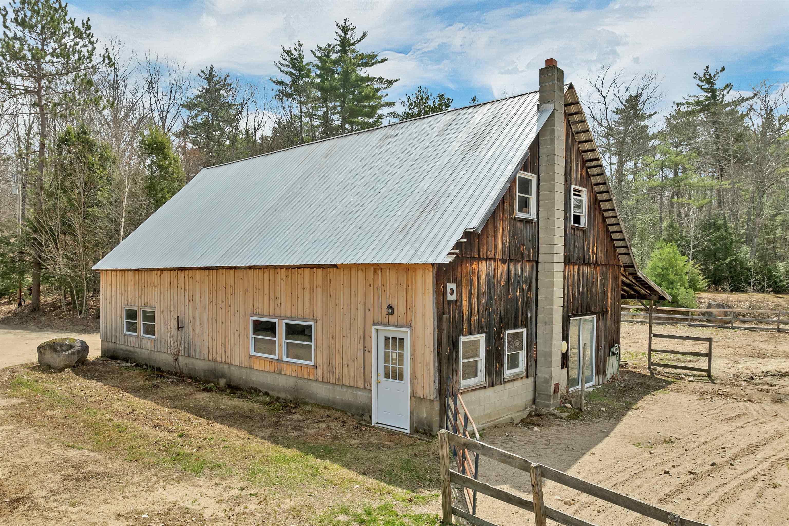 17 Croto Ln, Albany, NH 03818