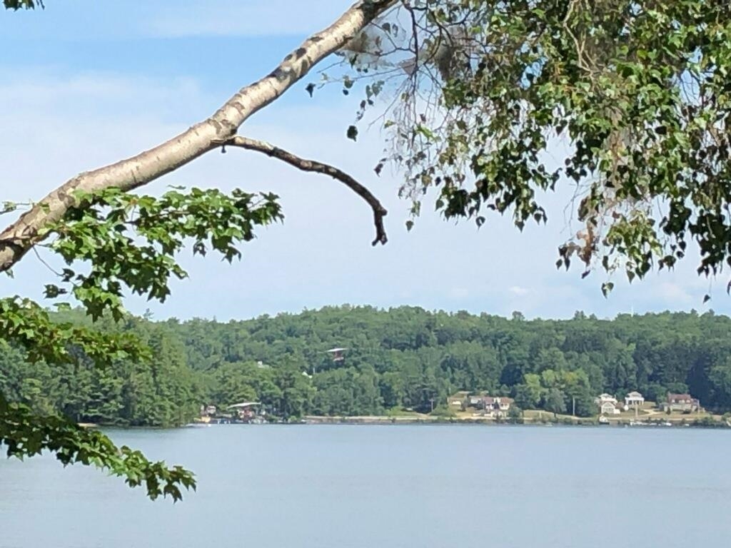 25 Morway Ln, Belmont, NH 03220