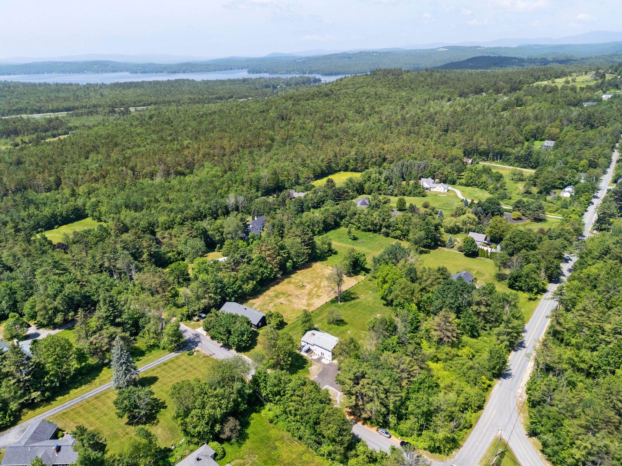 626 County Rd, New London, NH 03257