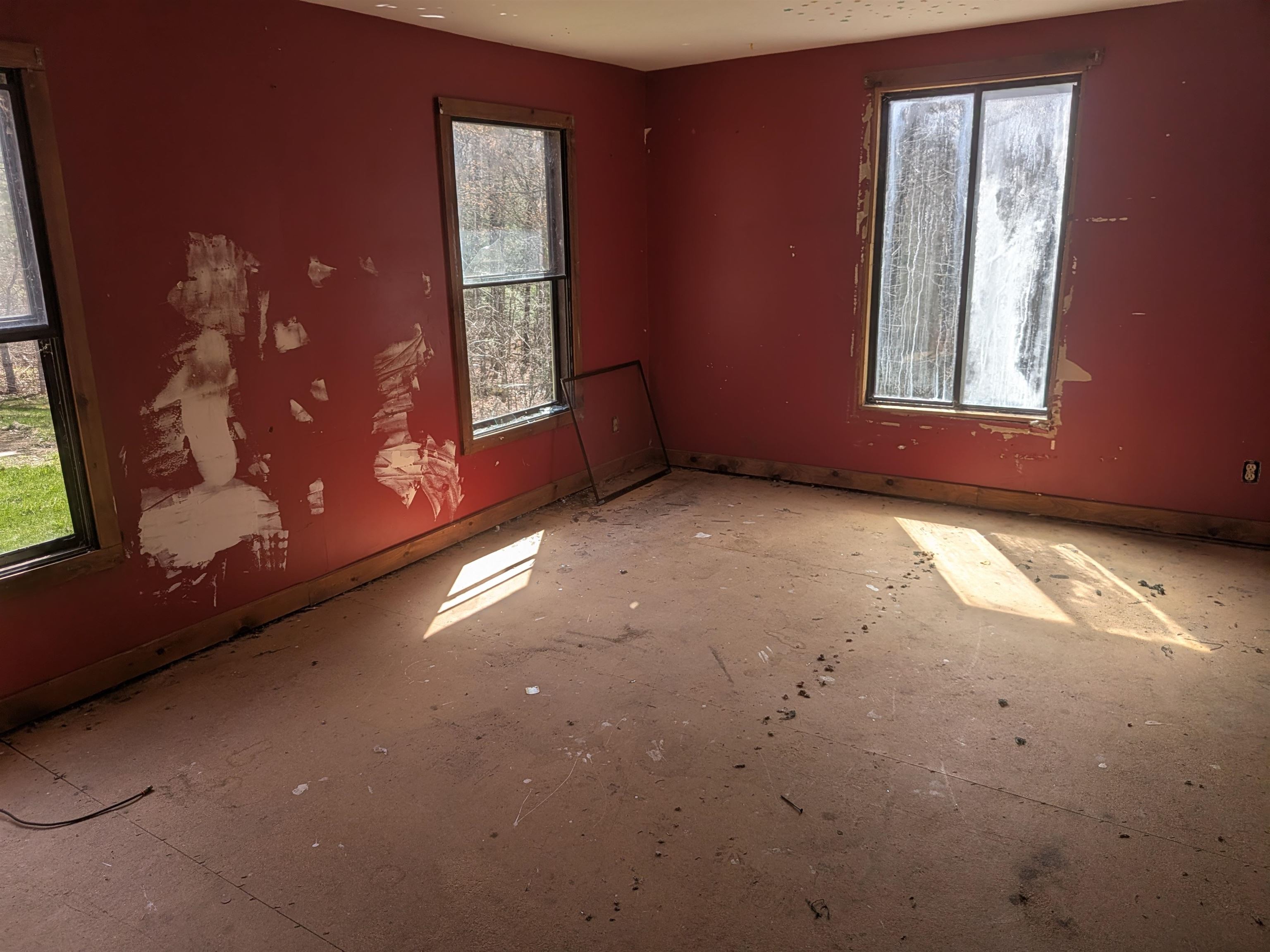 19 Easy Ave, Albany, NH 03818