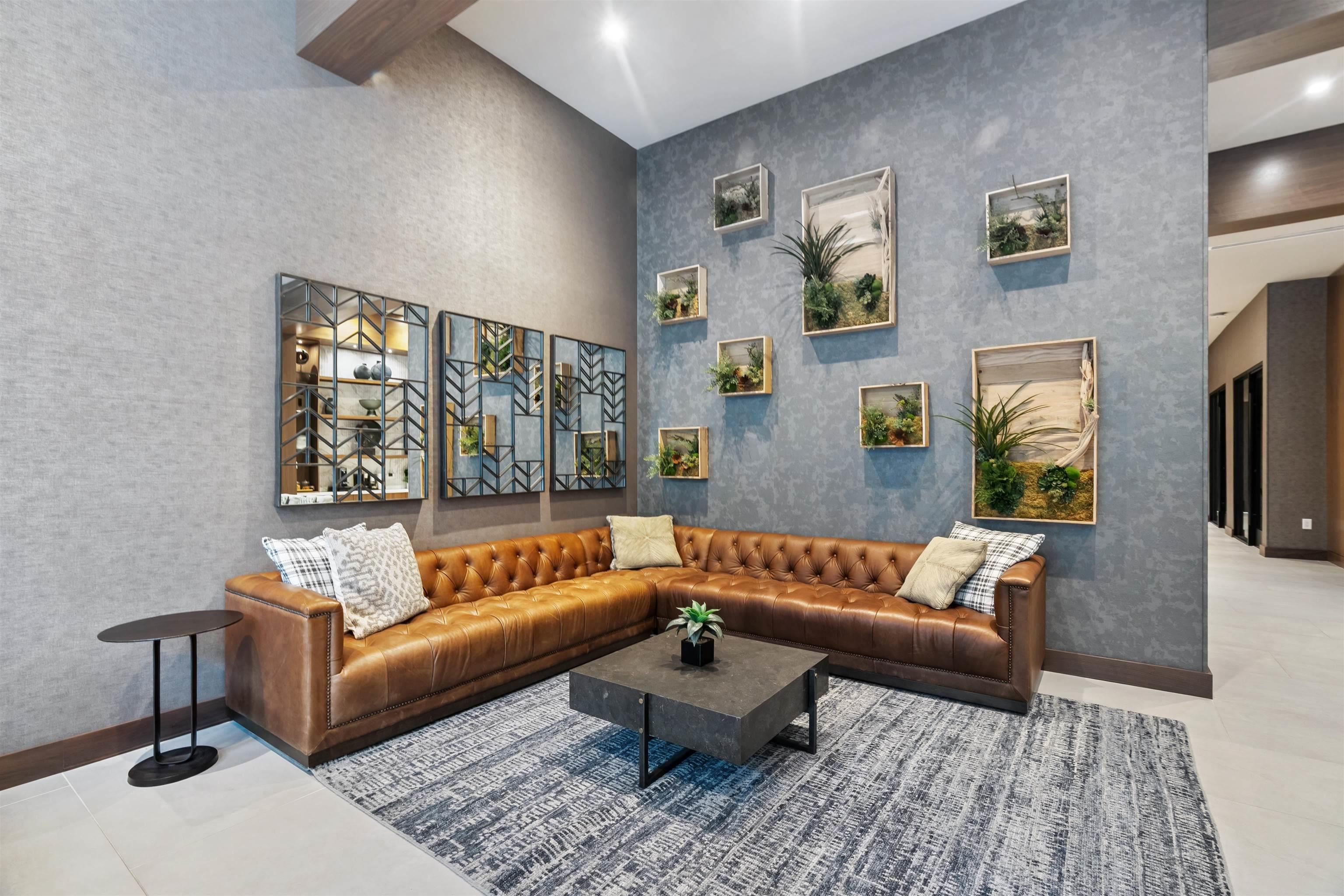 18 Artisan Dr, Salem, NH 03079