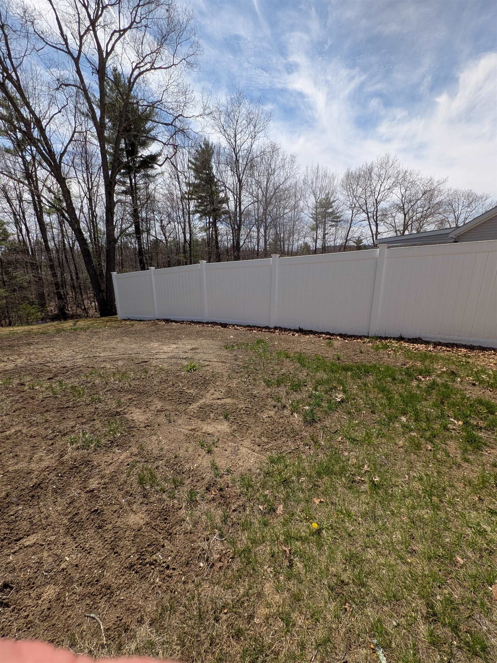 109 Spruce Dr, Farmington, NH 03835-0