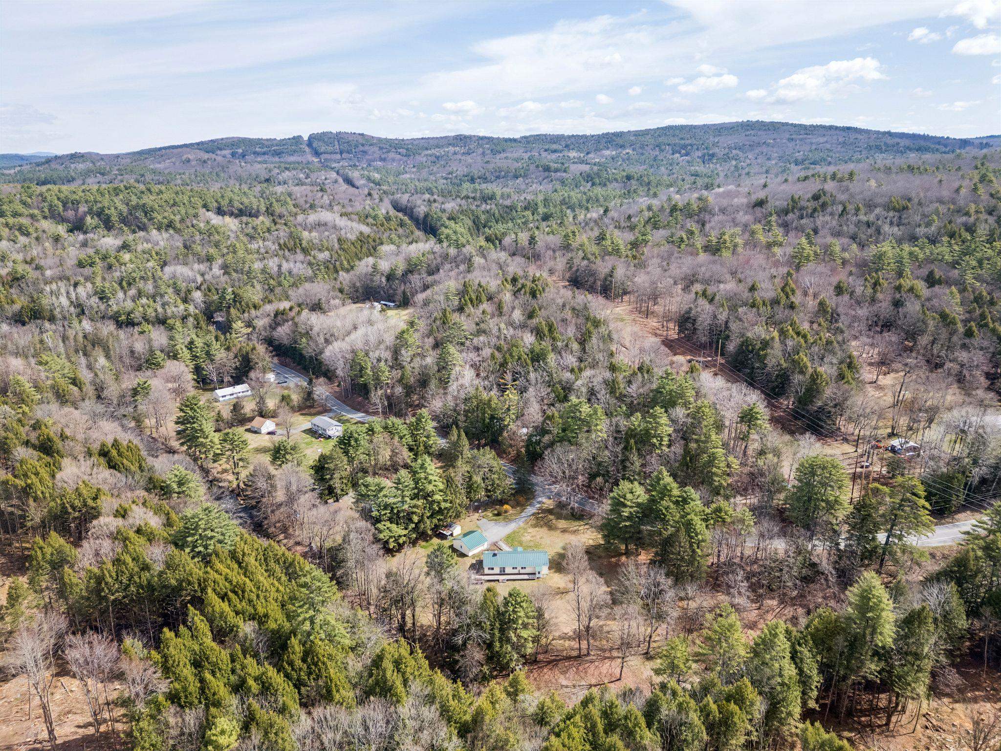 941 Willow Brook Rd, Plainfield, NH 03781