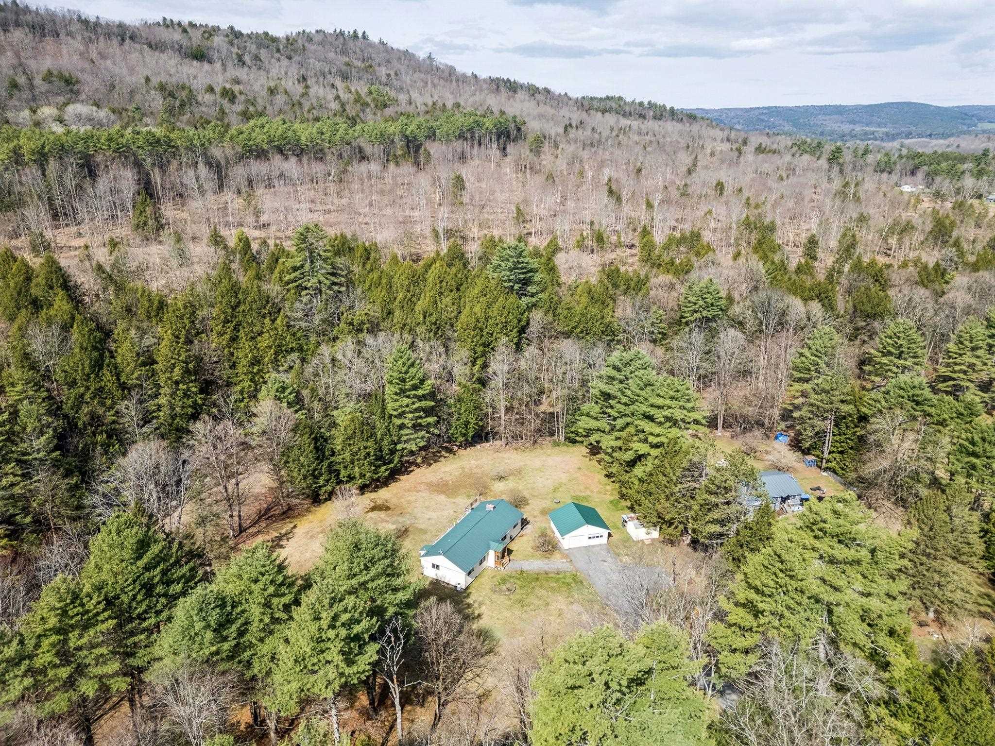 941 Willow Brook Rd, Plainfield, NH 03781