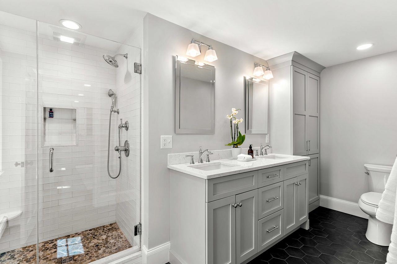 75 Birkdale Rd, Bedford, NH 03110