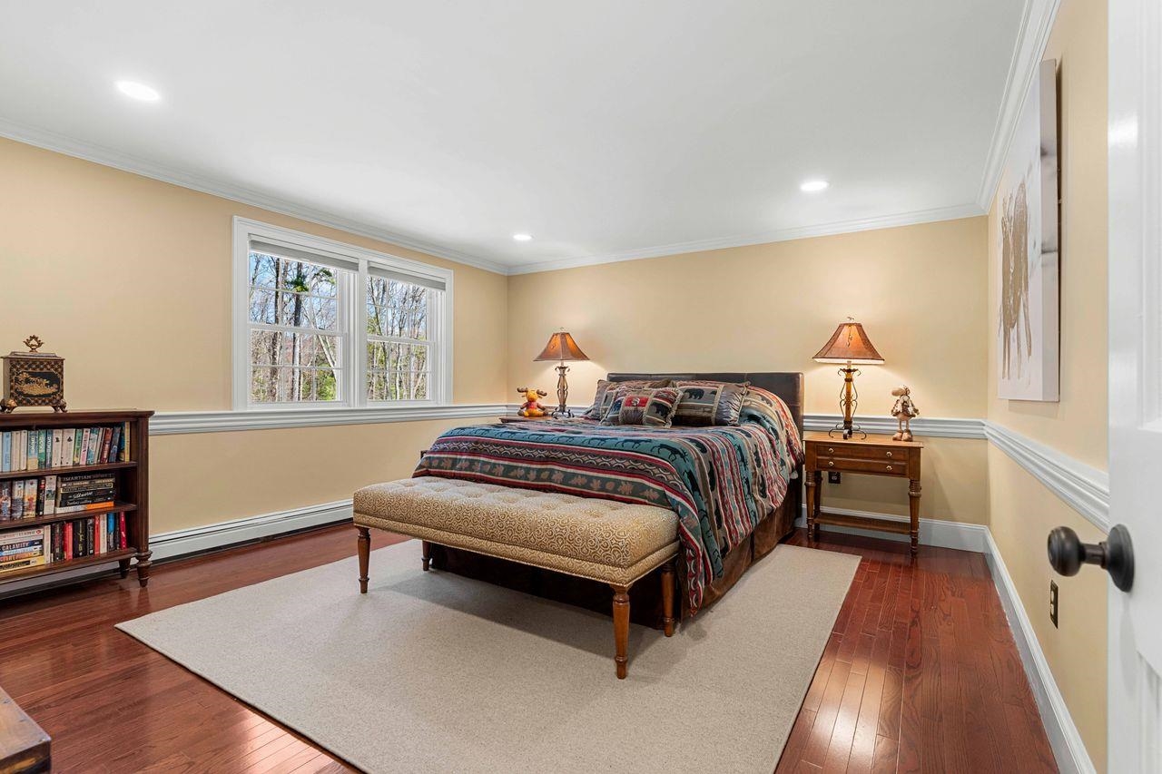 75 Birkdale Rd, Bedford, NH 03110