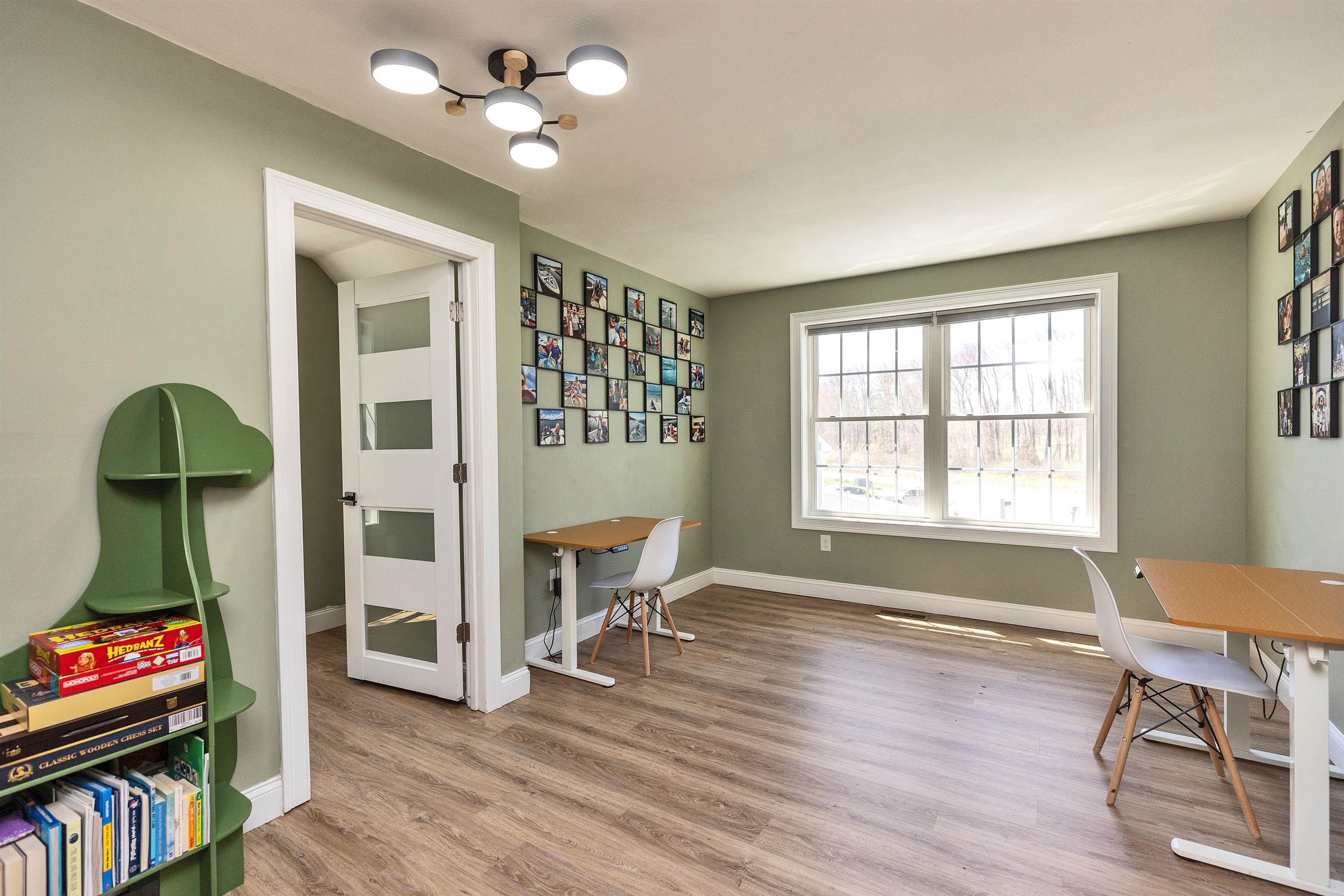 17 Wright Rd, Milford, NH 03055