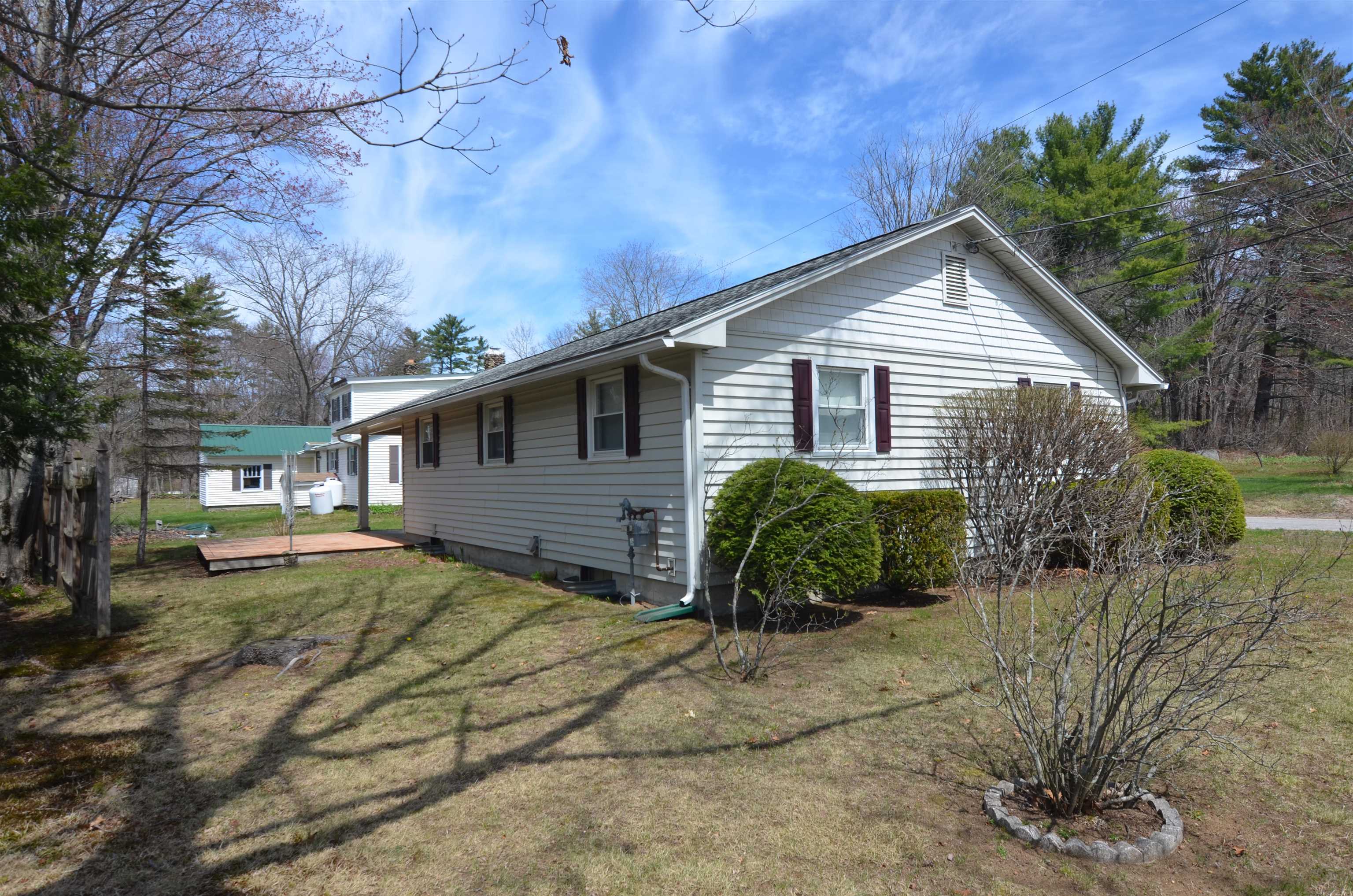2 Kidder Ave, Franklin, NH 03235