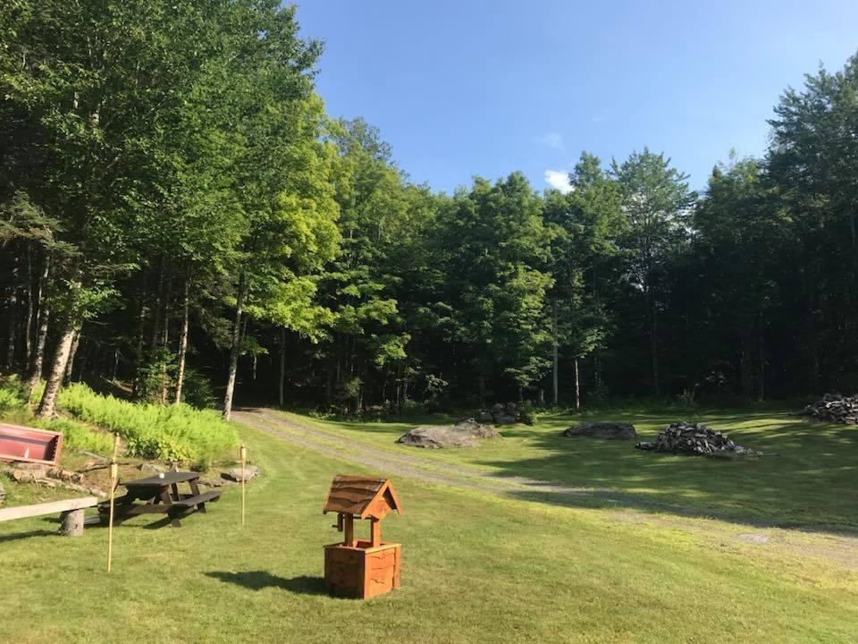 87-89 Sullivan Dr, Stewartstown, NH 03576