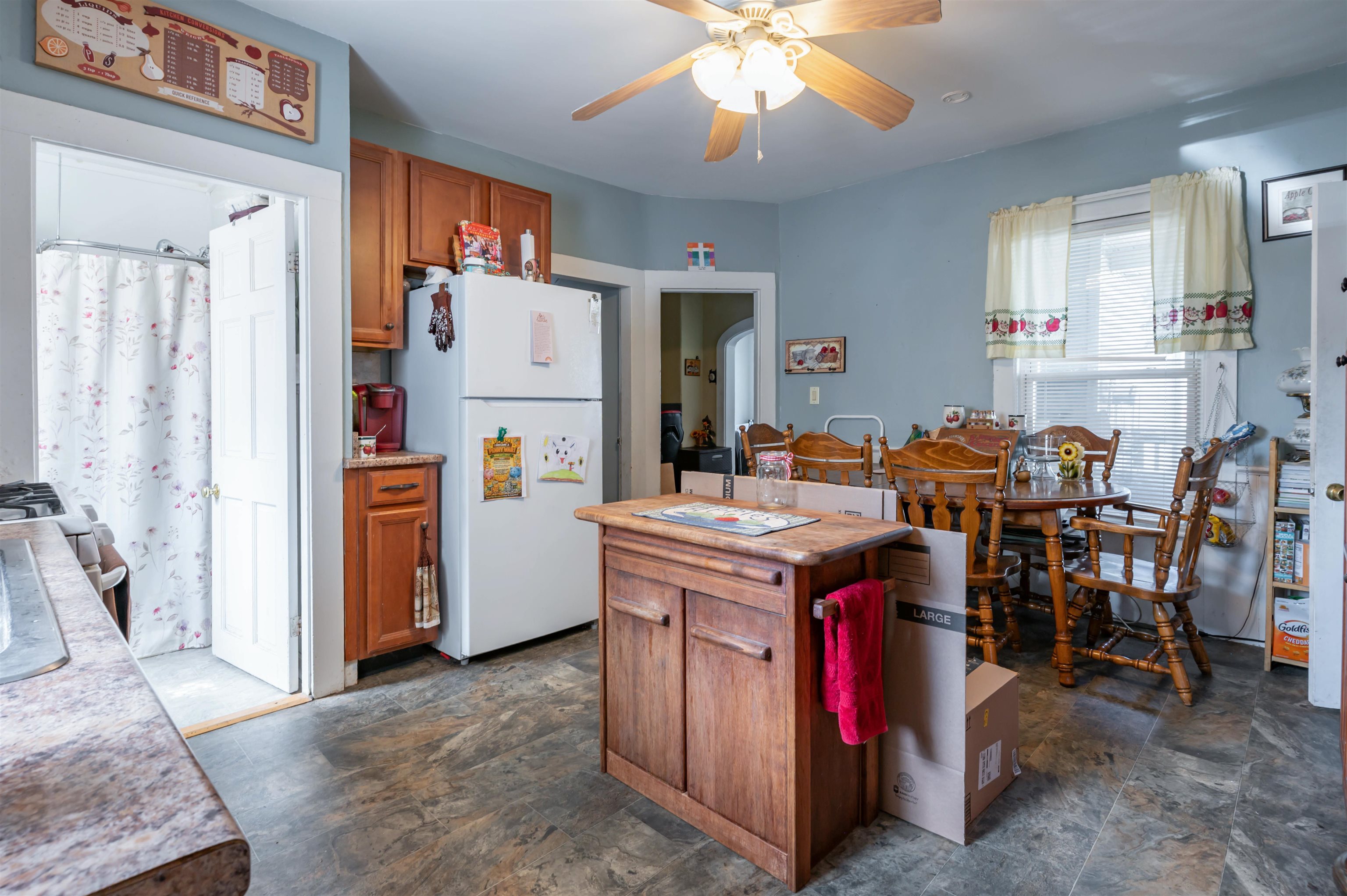 58 Amherst St, Nashua, NH 03064